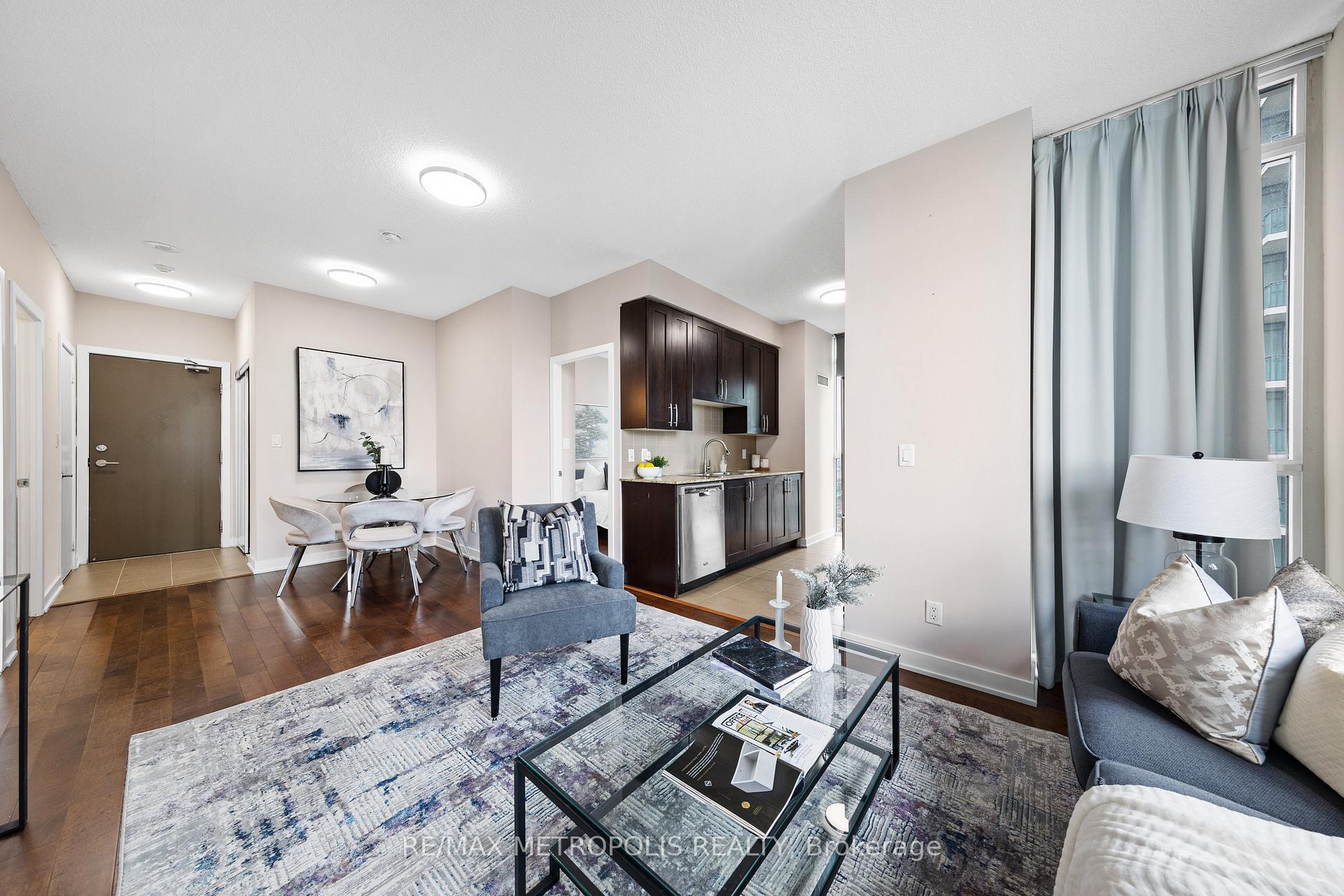 2 Bedrooms Condo at 4065 Brickstone,  Mississauga For sale