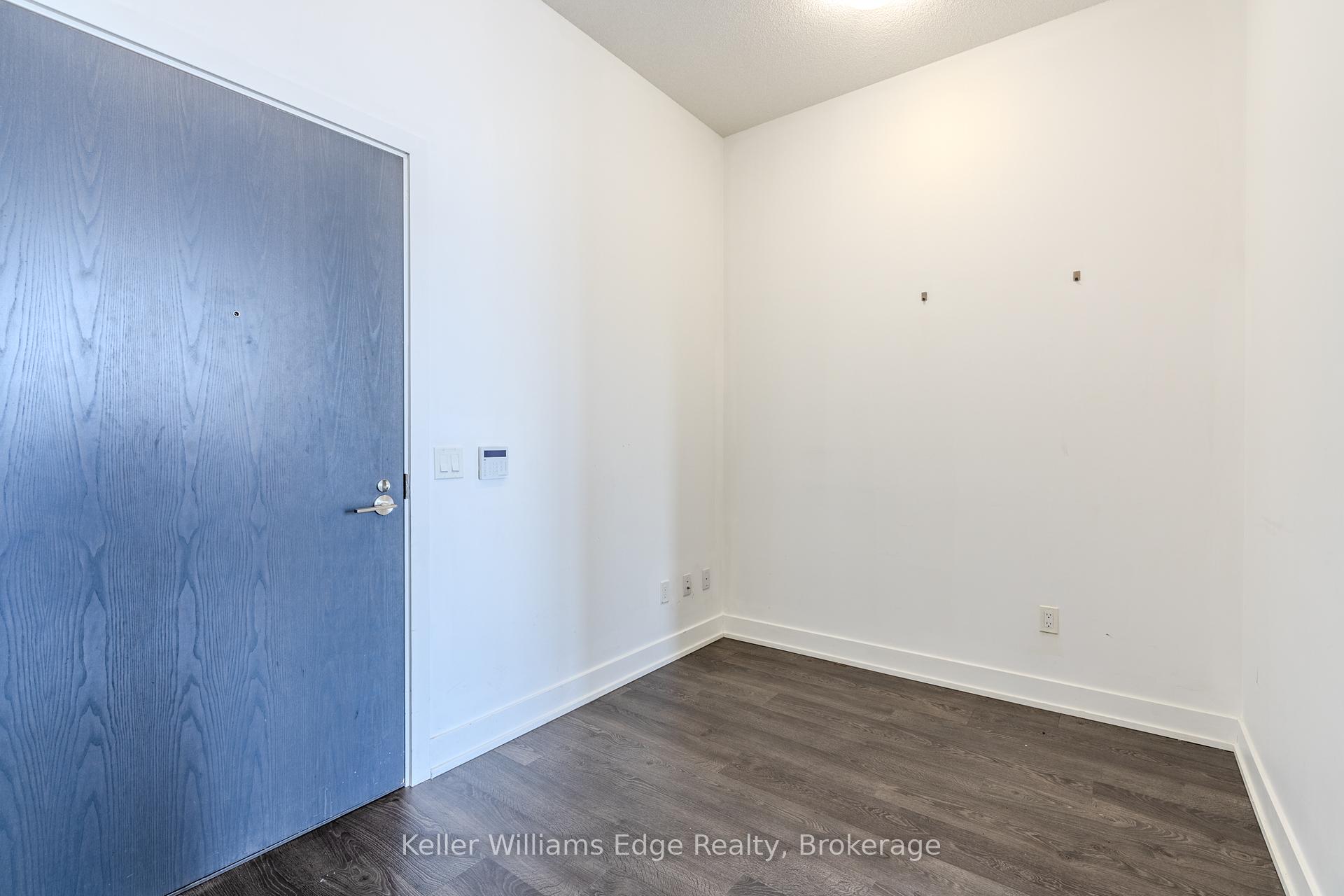 2 Bedrooms Condo at 7 Mabelle,  Toronto For sale