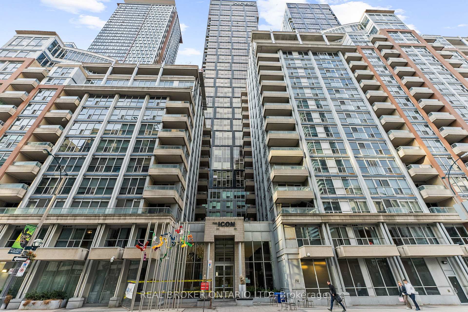 2 Bedrooms Condo at 250 Wellington,  Toronto For sale