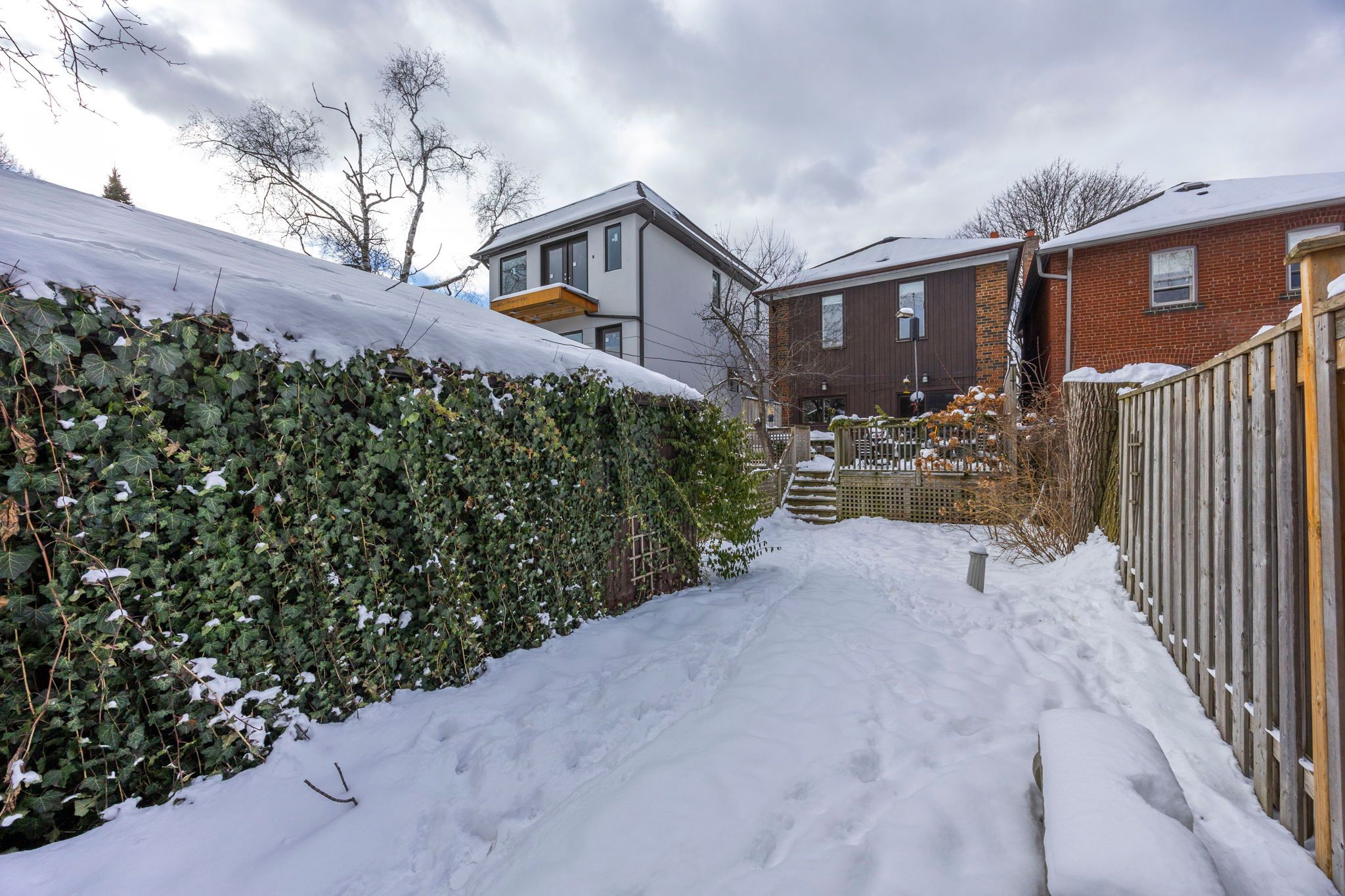 153 Rosewell Avenue