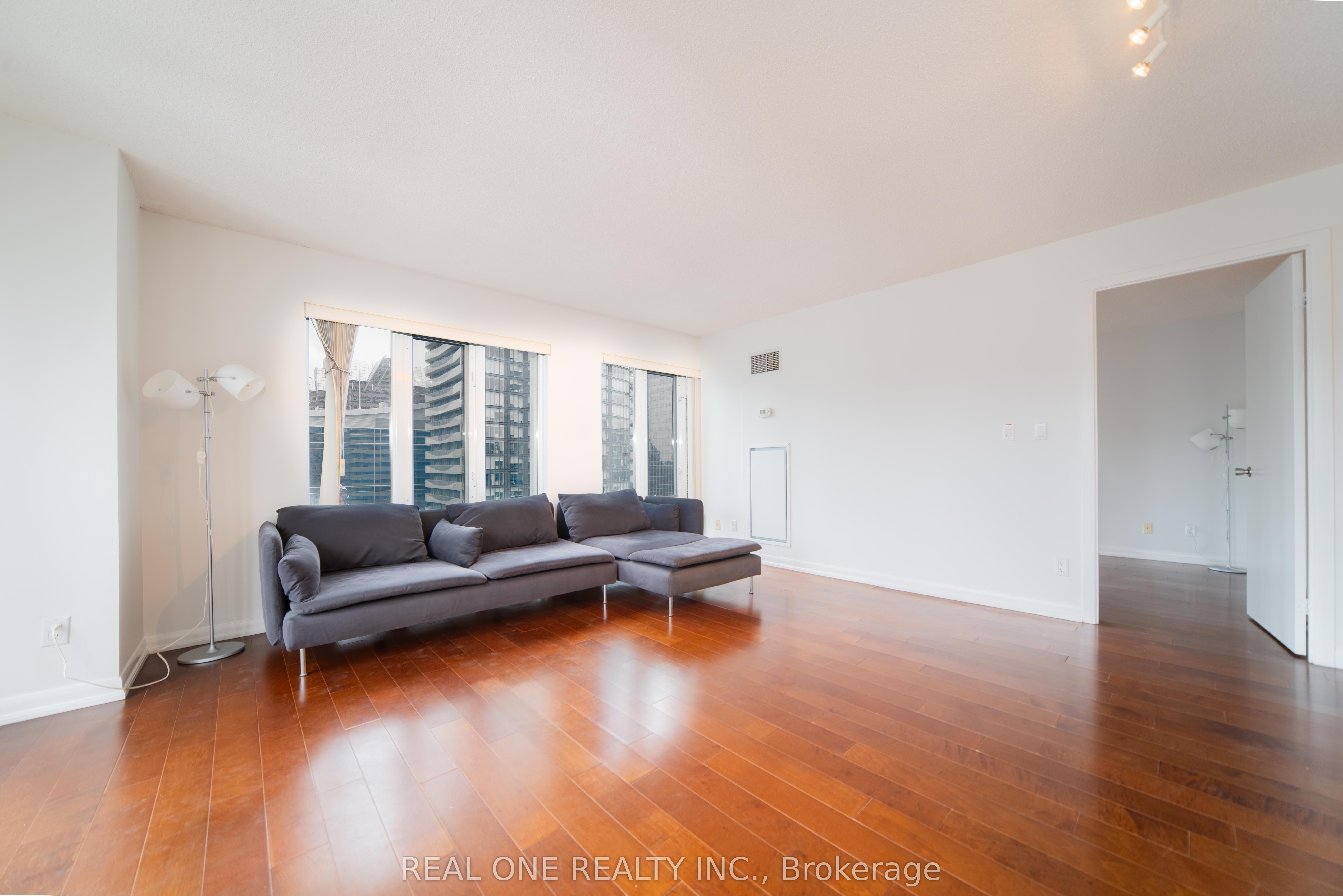 210 Victoria Street, #2404
