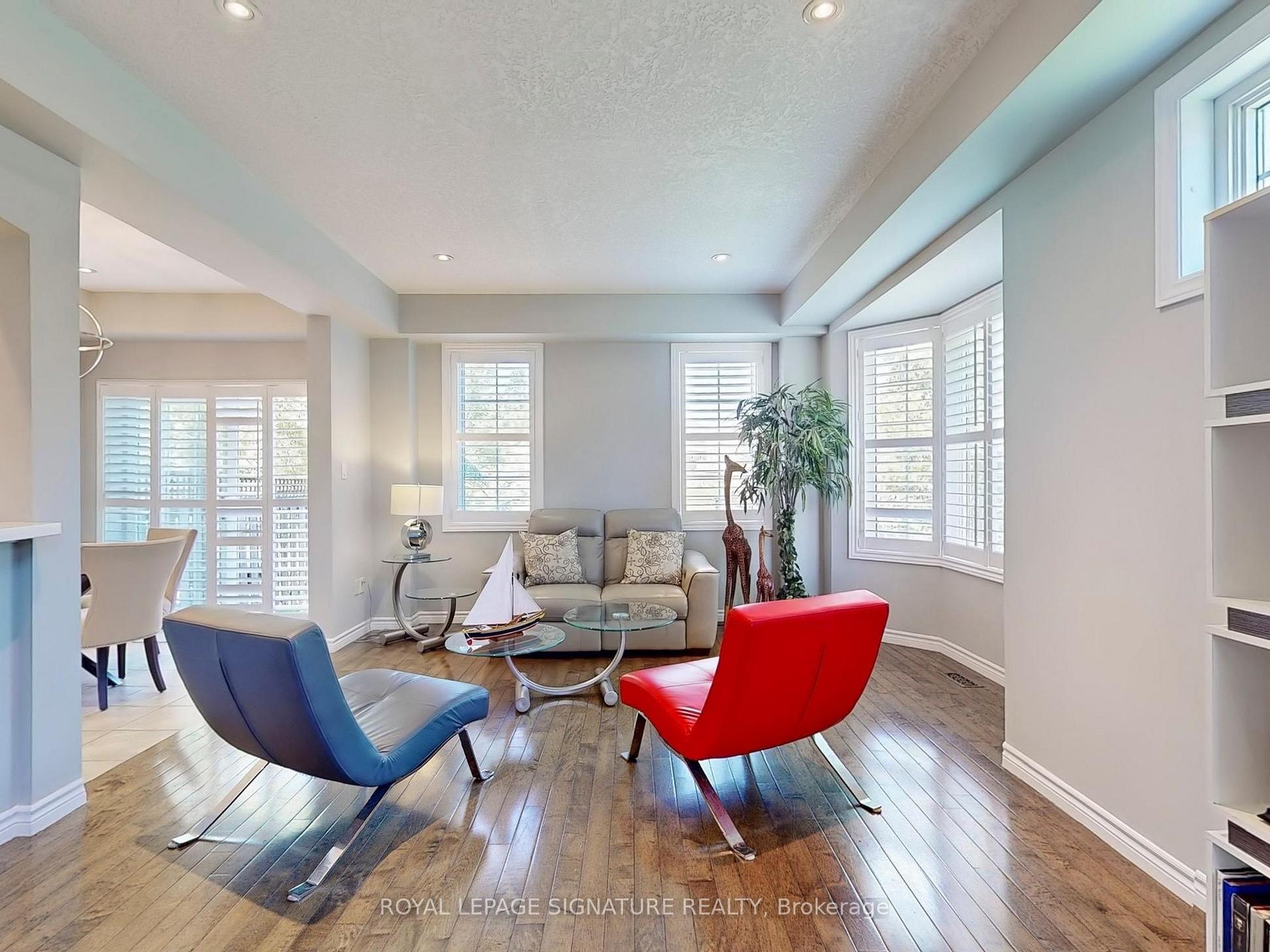 3 Bedrooms Condo at 99 Panabaker, Hamilton For sale