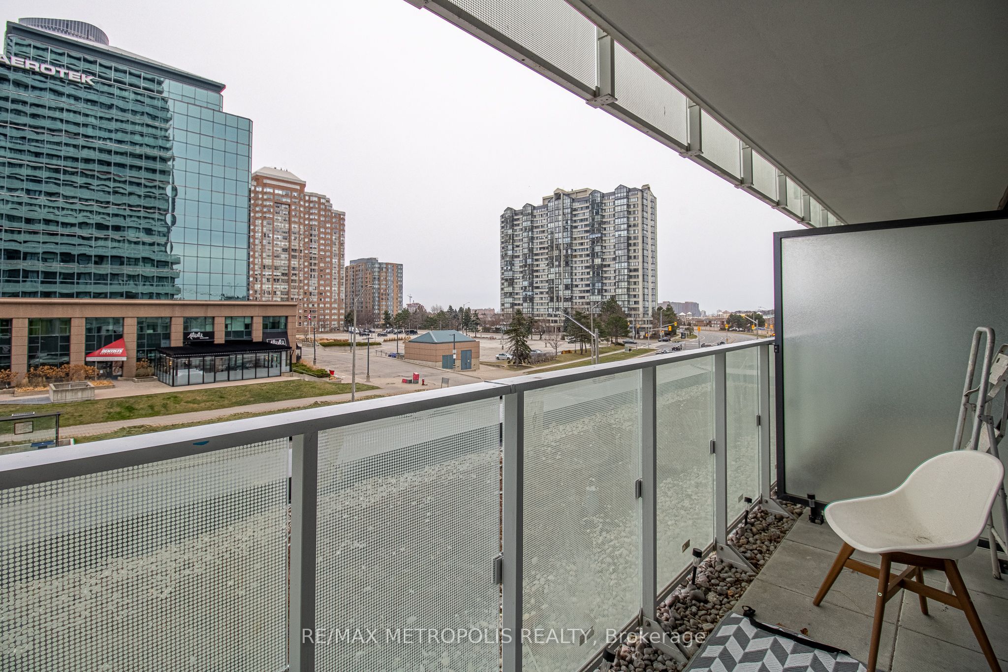3900 Confederation Parkway, #216