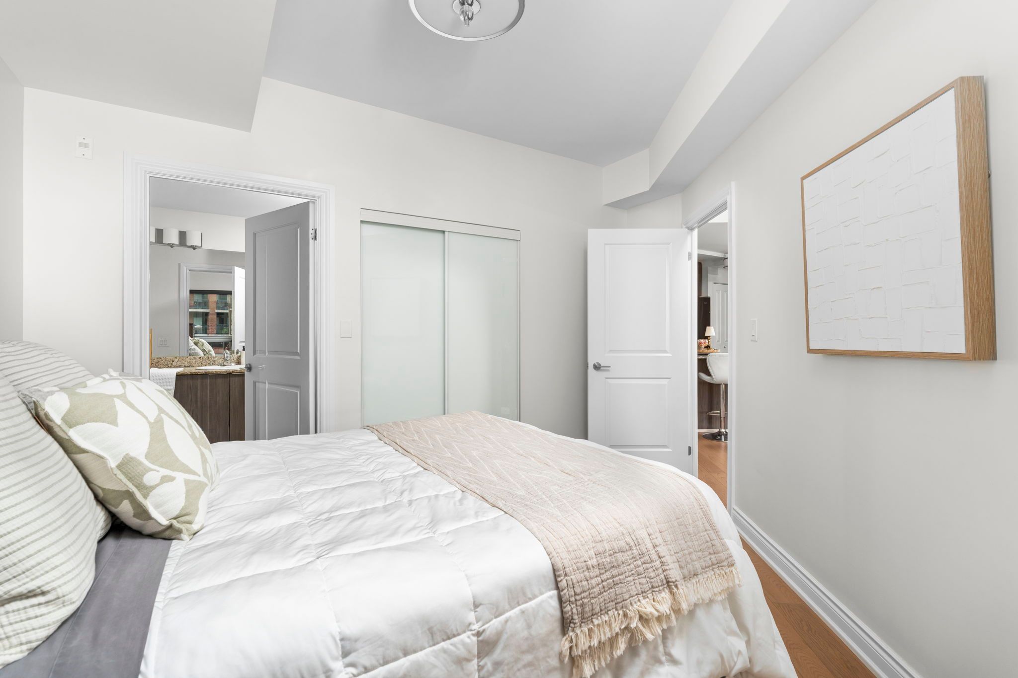 86 Woodbridge Avenue 232