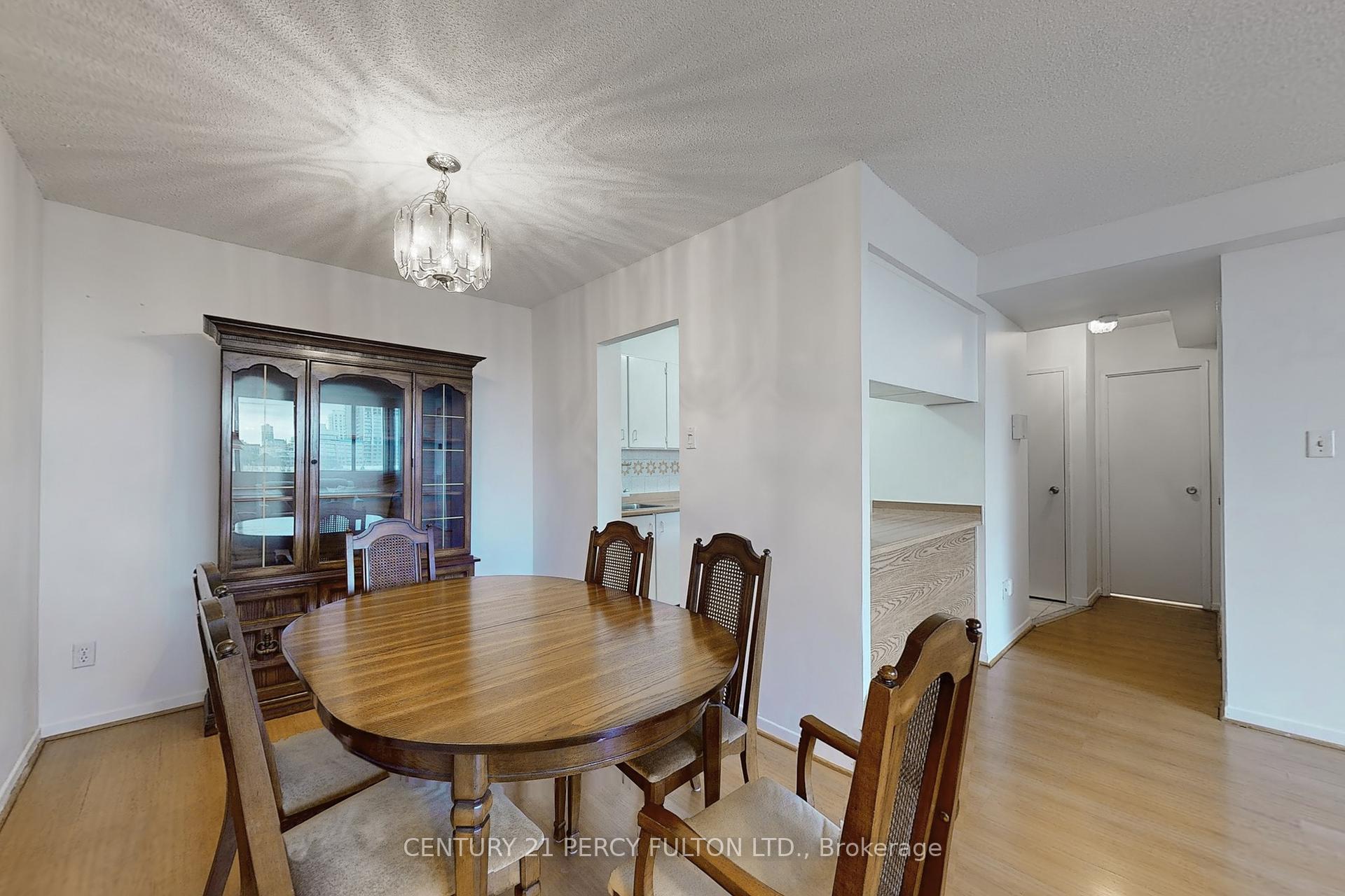 1 Bedroom Condo at 40 Bay Mills, Toronto For sale