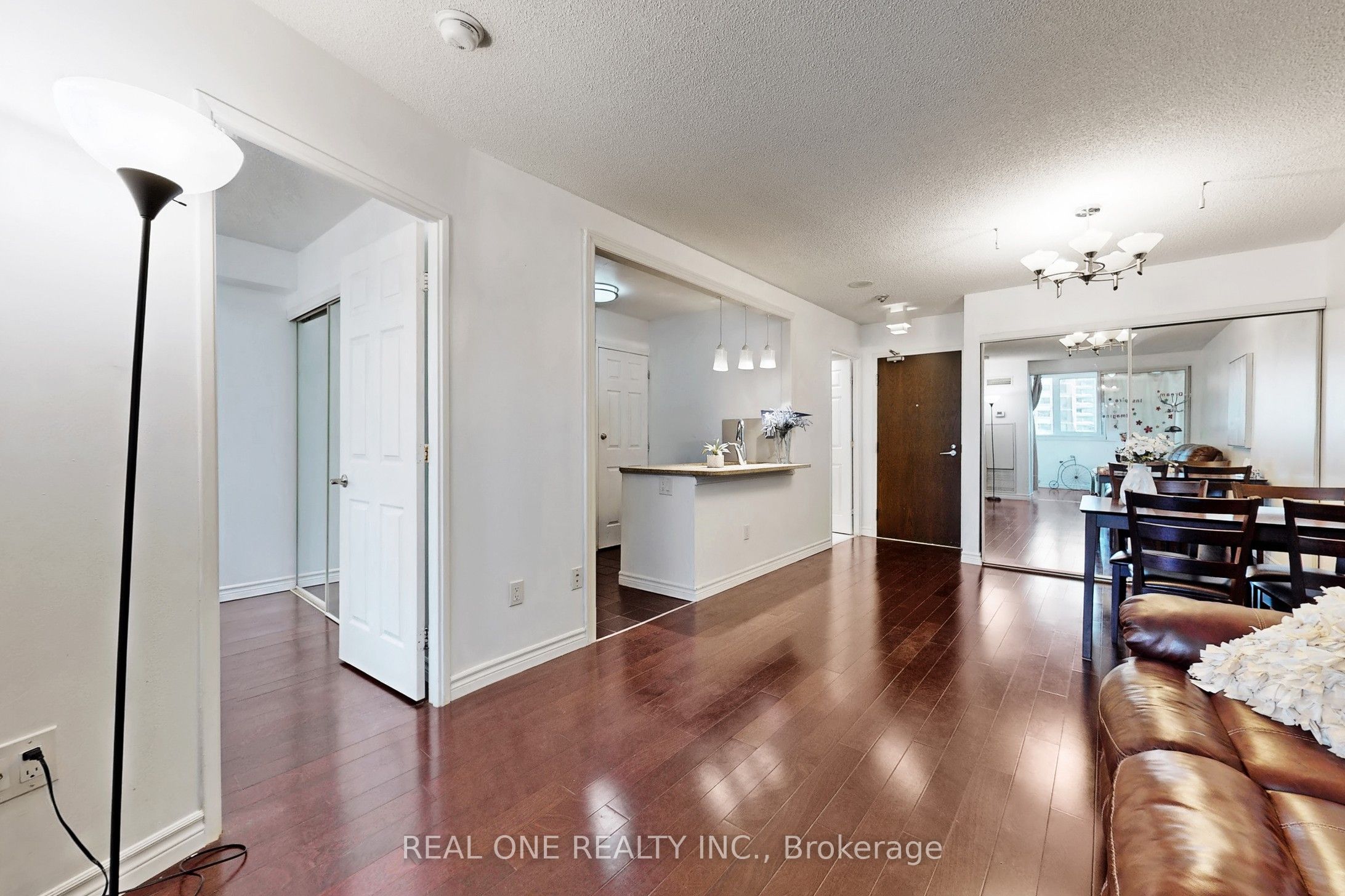 1055 Bay Street, #1816
