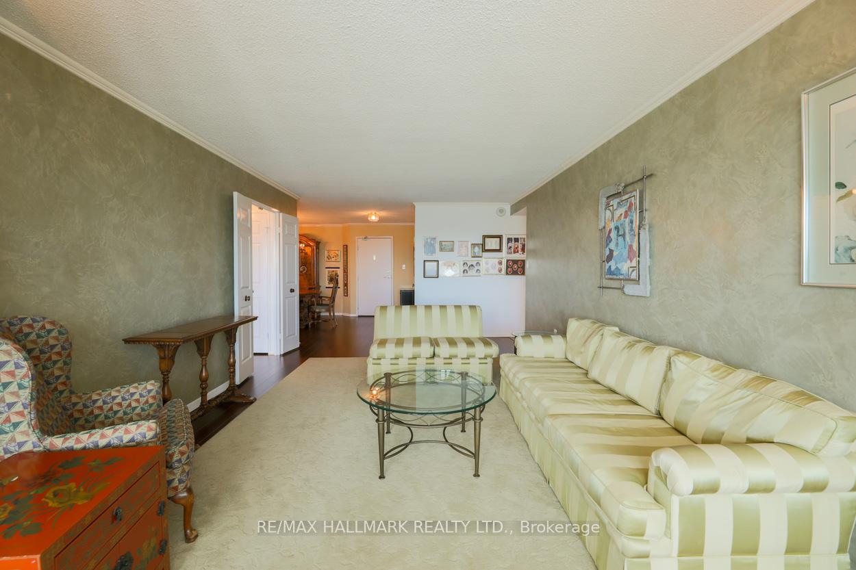 3 Bedrooms Condo at 55 Skymark, Toronto For sale