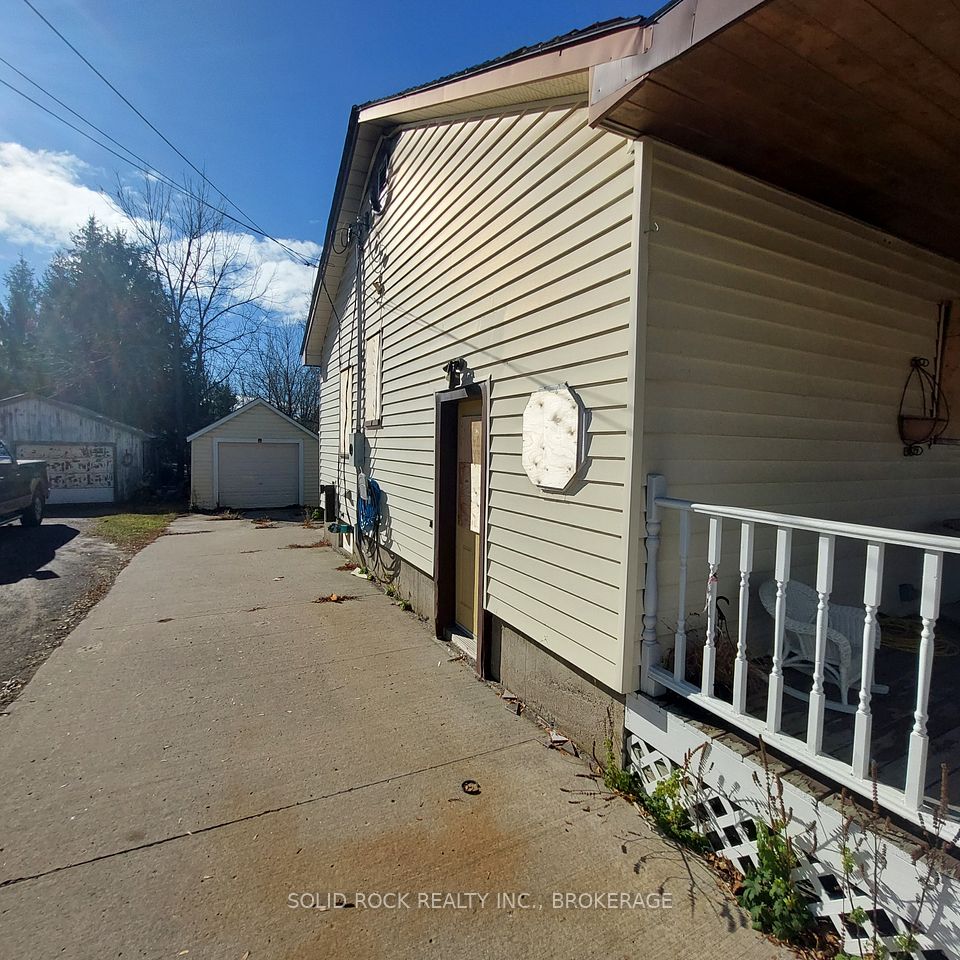8 Albert Street, Prince Edward County, ON K0K 2T0