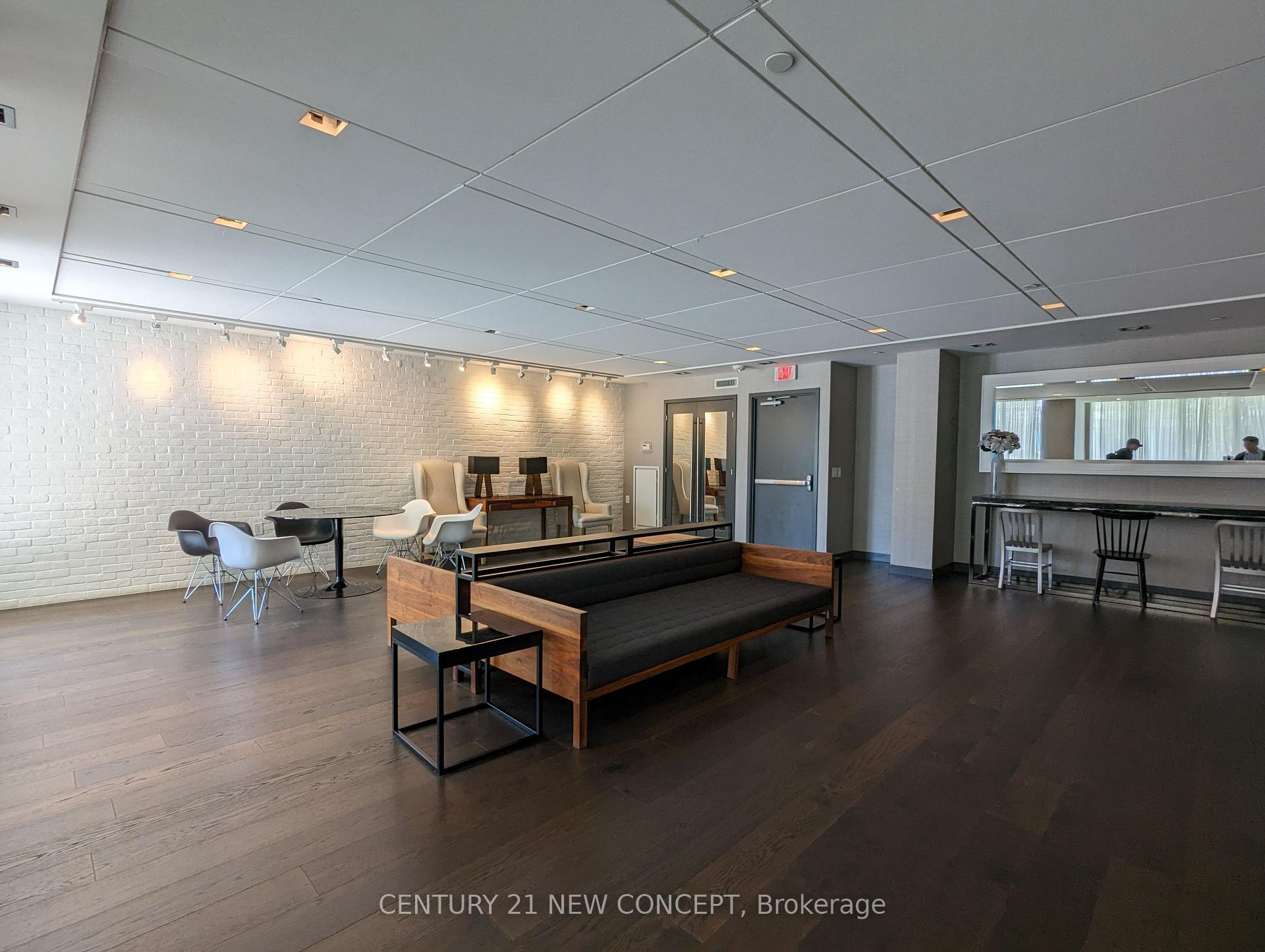 1 Bedroom Condo at 210 Simcoe,  Toronto For sale
