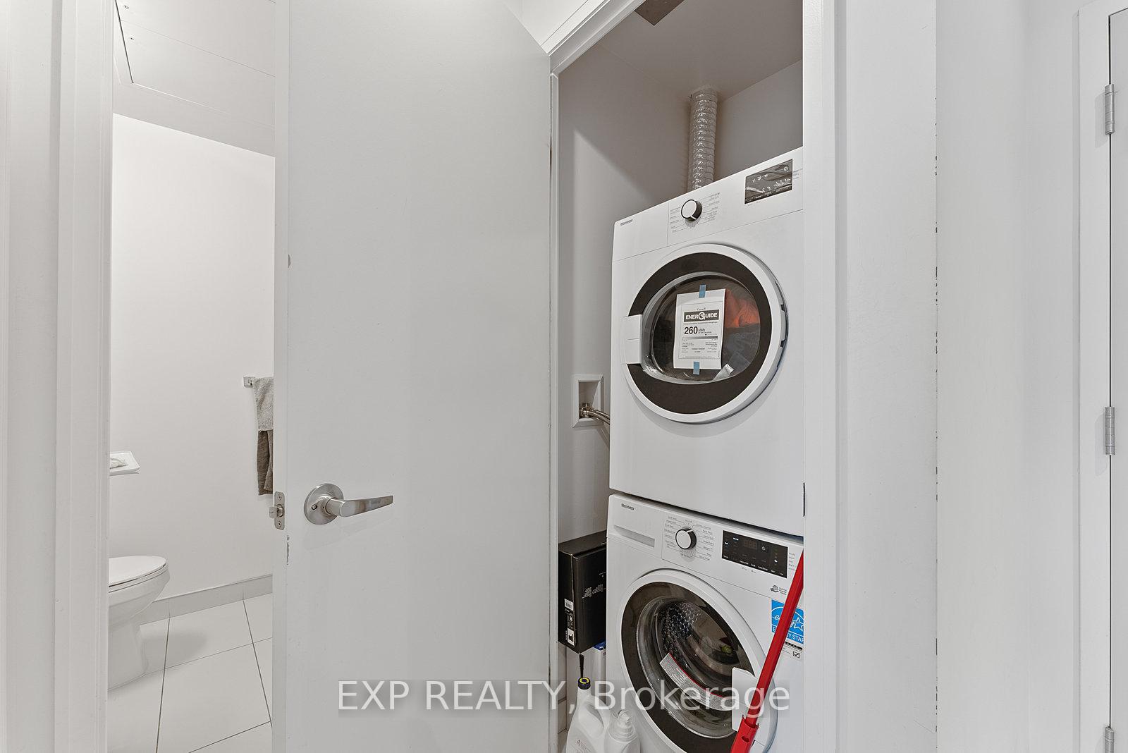 1 Bedroom Condo at 26 Gibbs, Toronto For sale