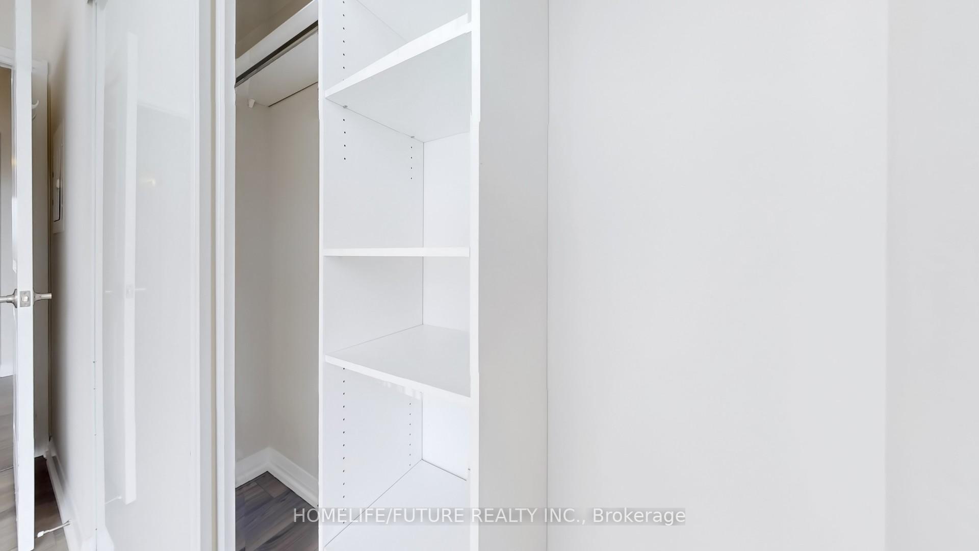 3 Bedrooms Condo at 50 Ann O’reilly, Toronto For sale
