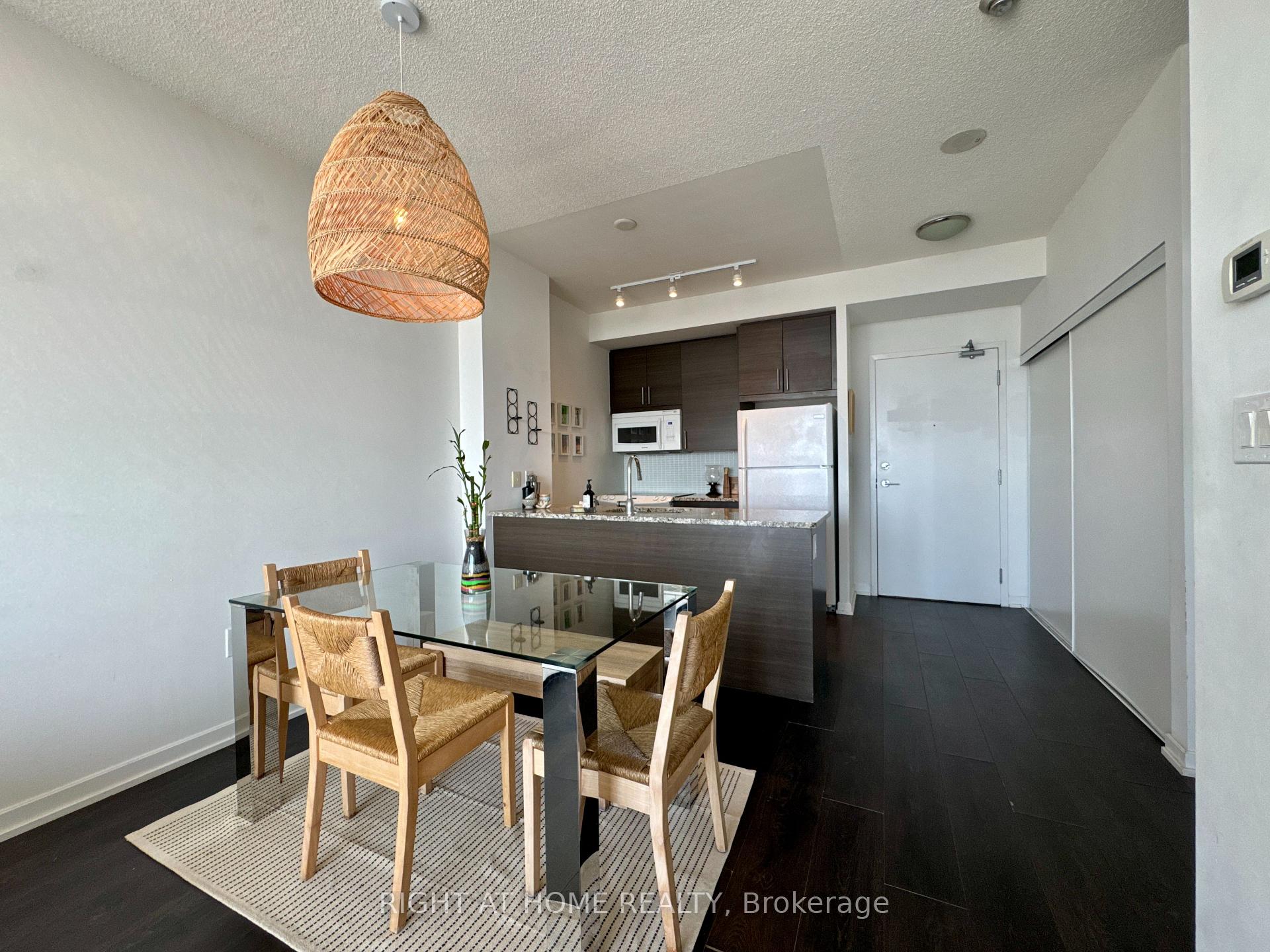 1 Bedroom Condo at 70 Forest Manor, Toronto For sale