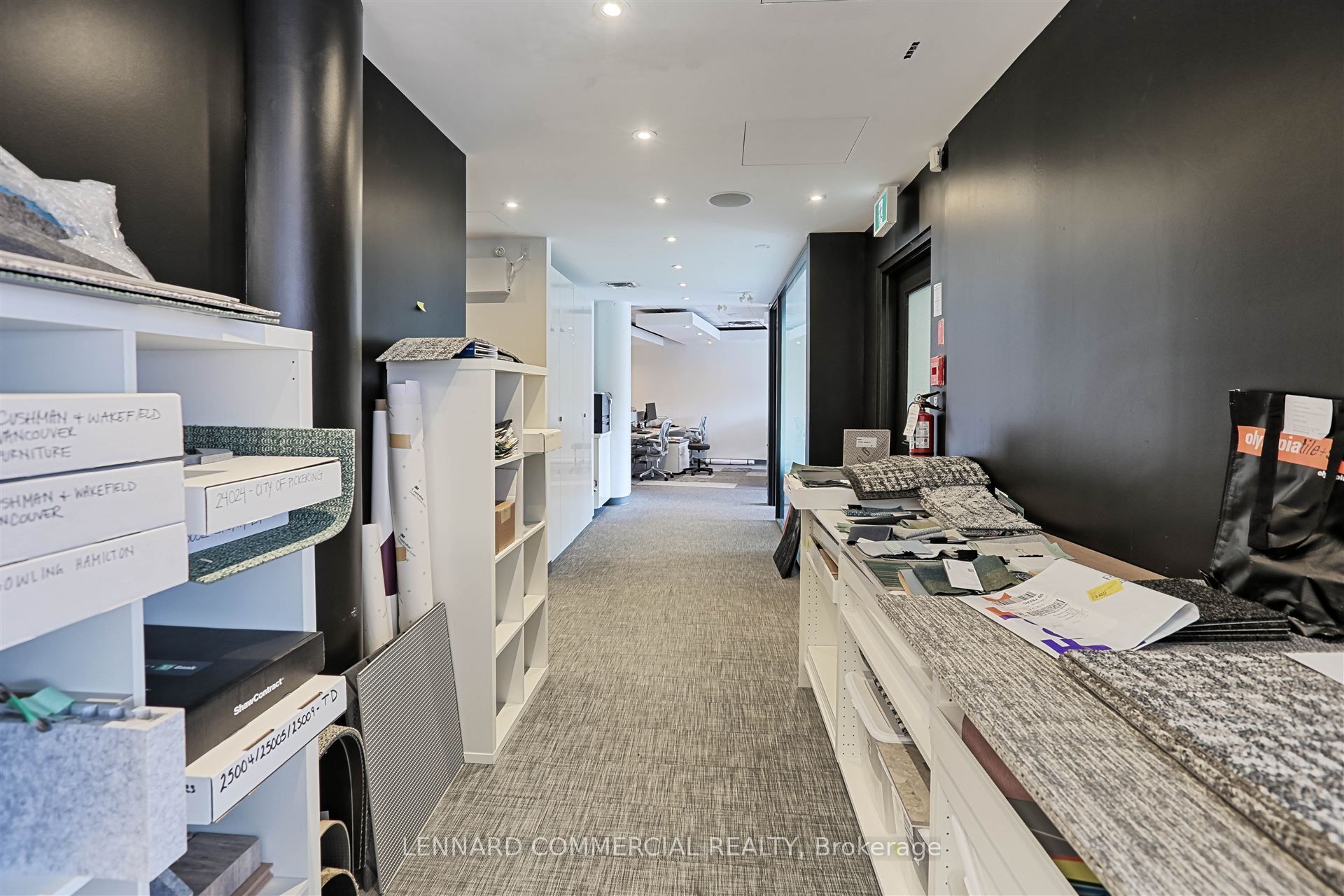 354 Davenport Road, #200