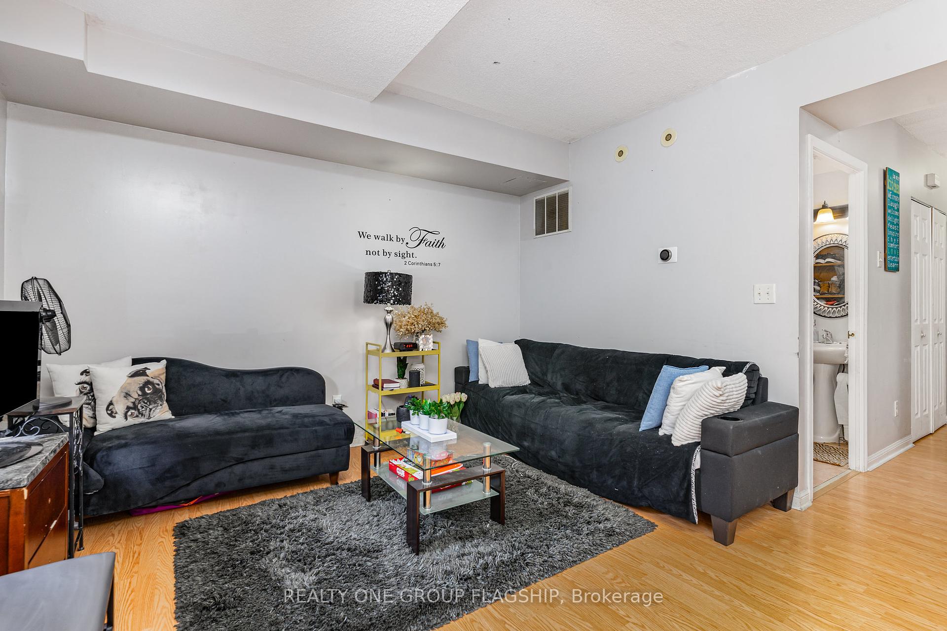 3 Bedrooms Condo at 3045 Finch, Toronto For sale