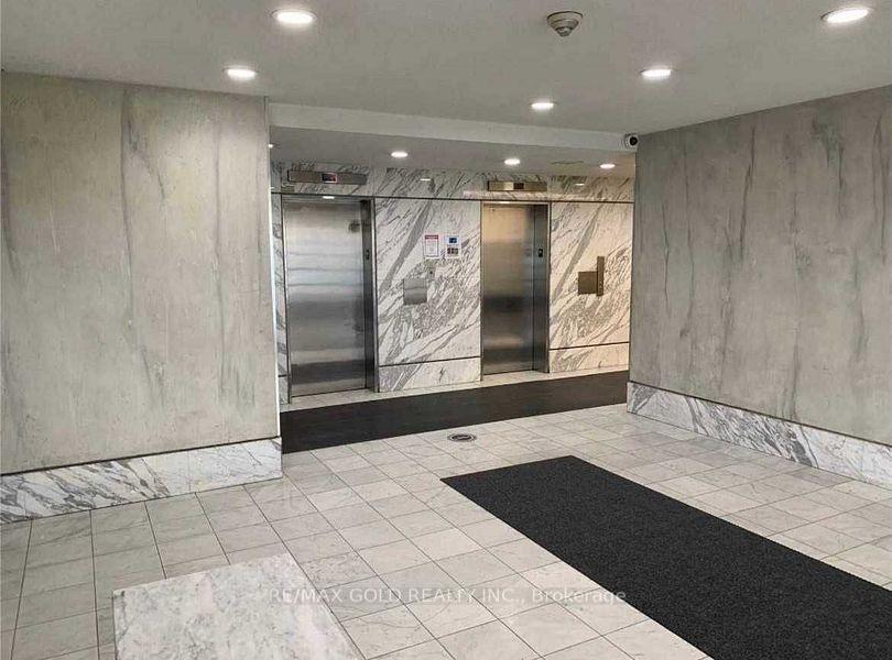 2 Bedrooms Condo at 2835 Islington,  Toronto For sale