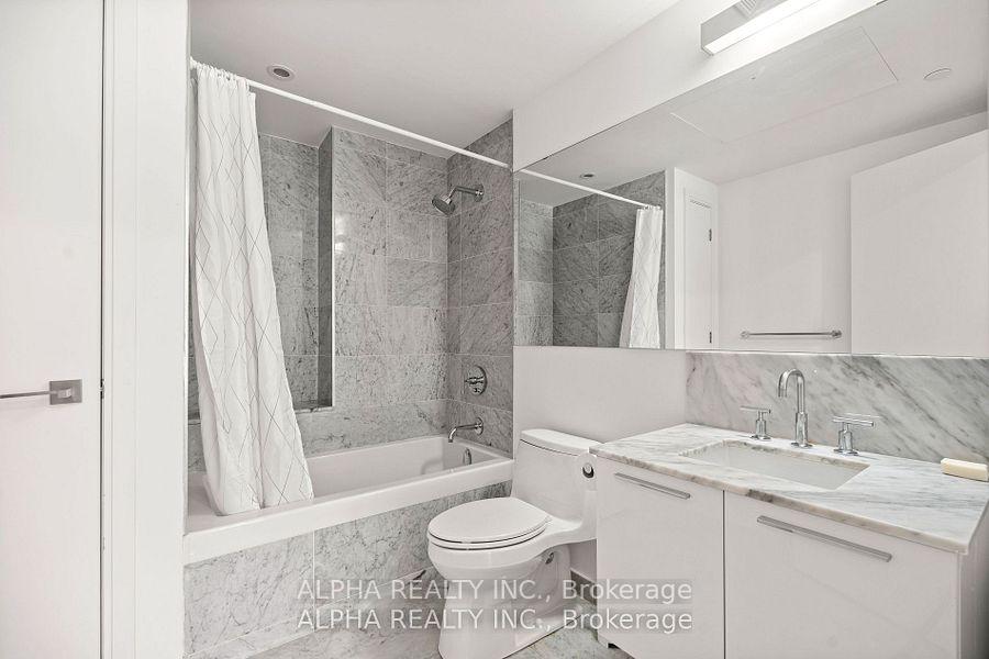 3 Bedrooms Condo at 50 Charles St E, Toronto For sale
