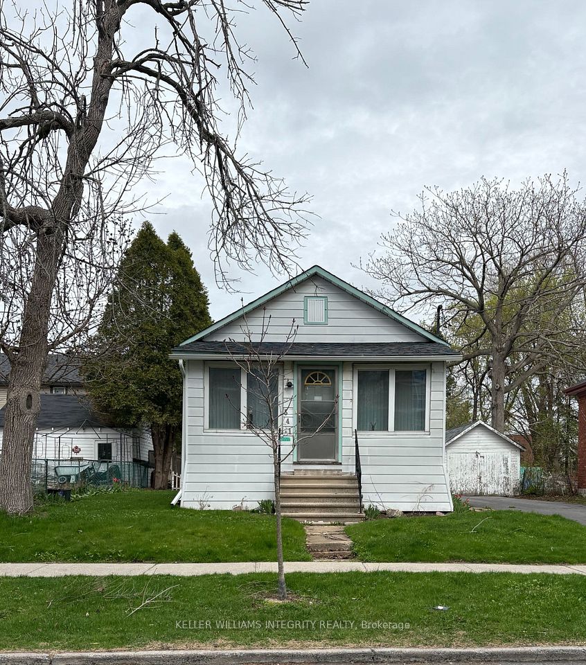 541 Adolphus