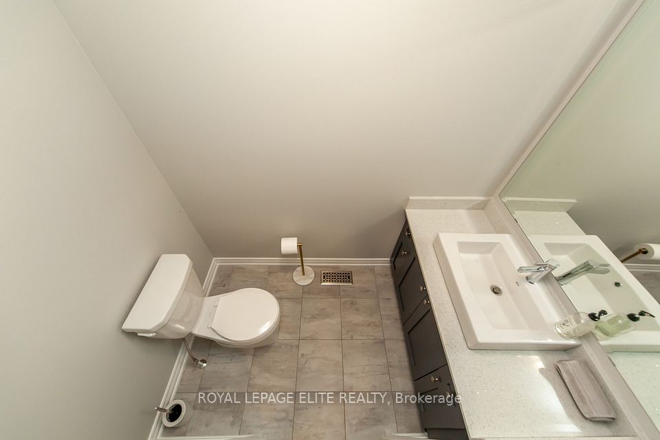 2 PIECE MAIN FLOOR
