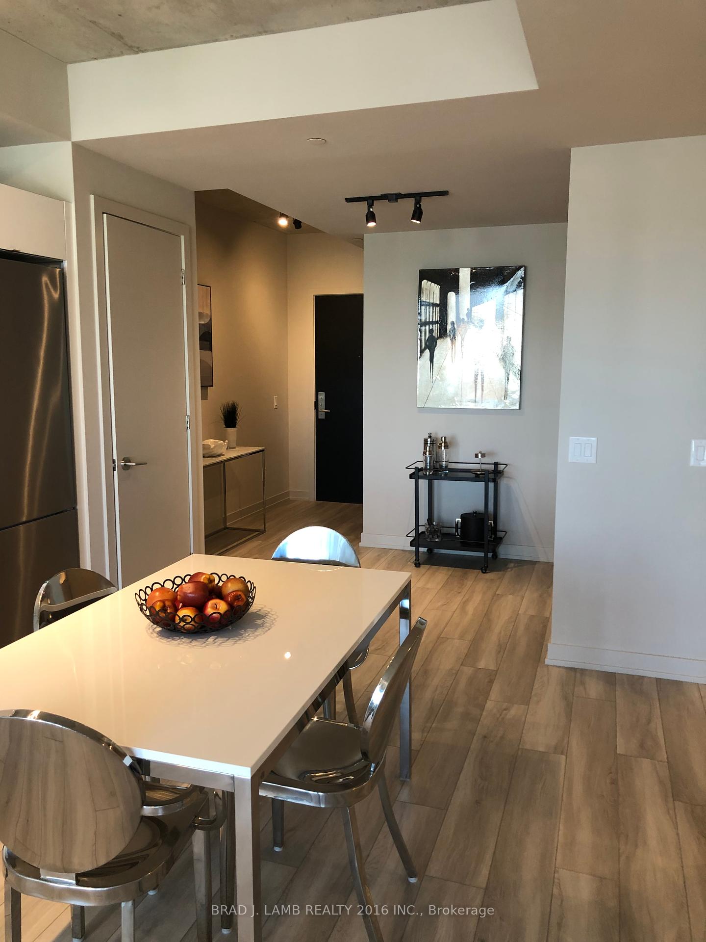 2 Bedrooms Condo at 458 Richmond, Toronto For sale