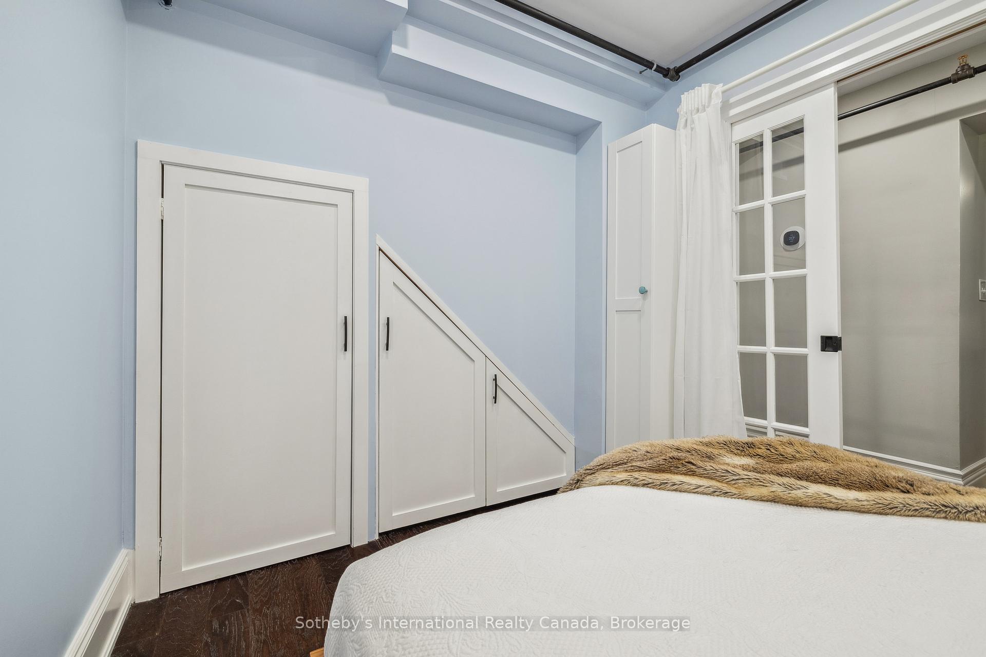 3 Bedrooms Condo at 200 Stinson, Hamilton For sale