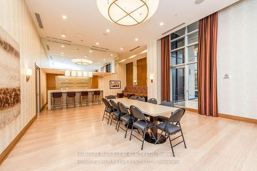 2 Bedrooms Condo at 100 Harrison Garden, Toronto For sale