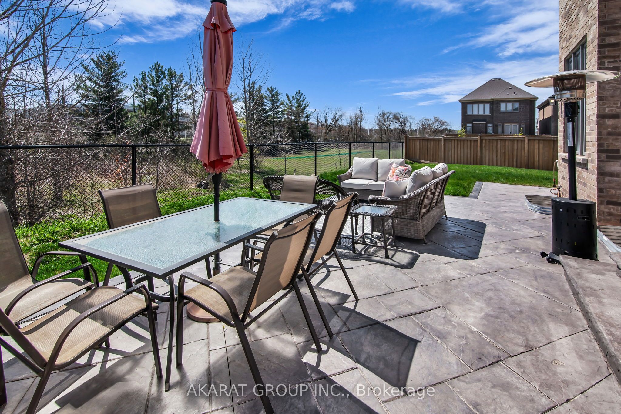 1164 Stag Hollow