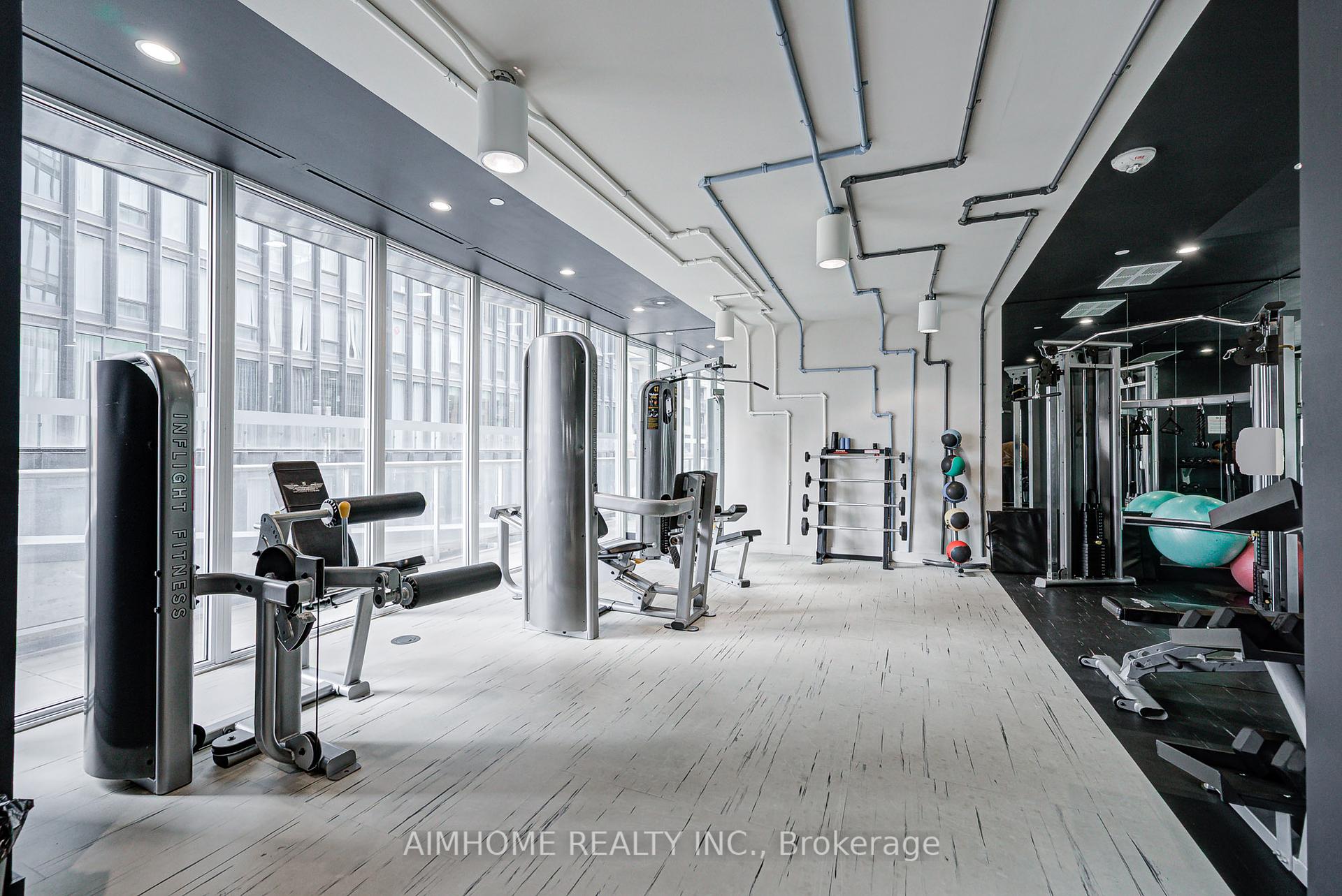 2 Bedrooms Condo at 68 Shuter, Toronto For sale