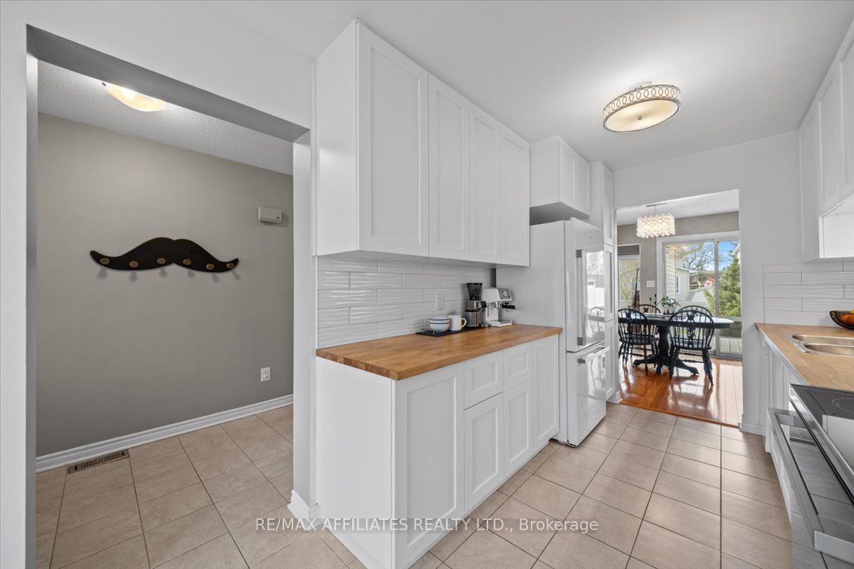 6411 Glen Knolls Drive, OrleansConventGlenandArea, ON K1C 2W9