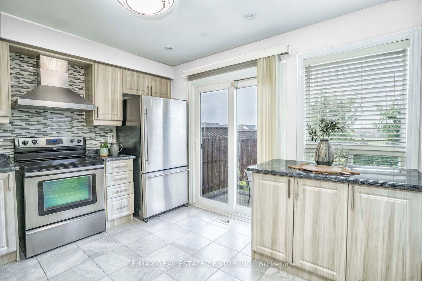 67 Quarry Edge Drive