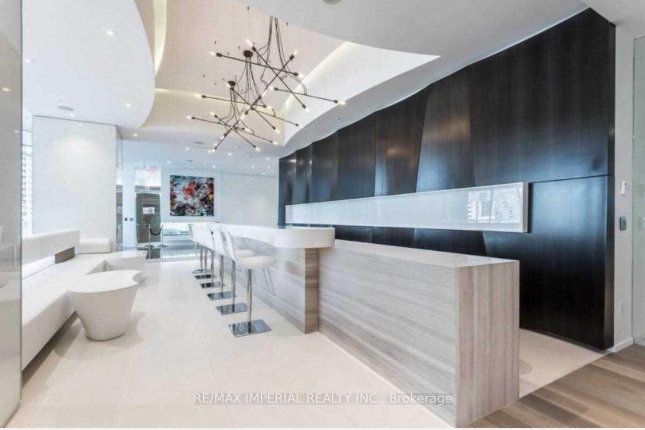 2 Bedrooms Condo at 1 Bloor, Toronto For sale