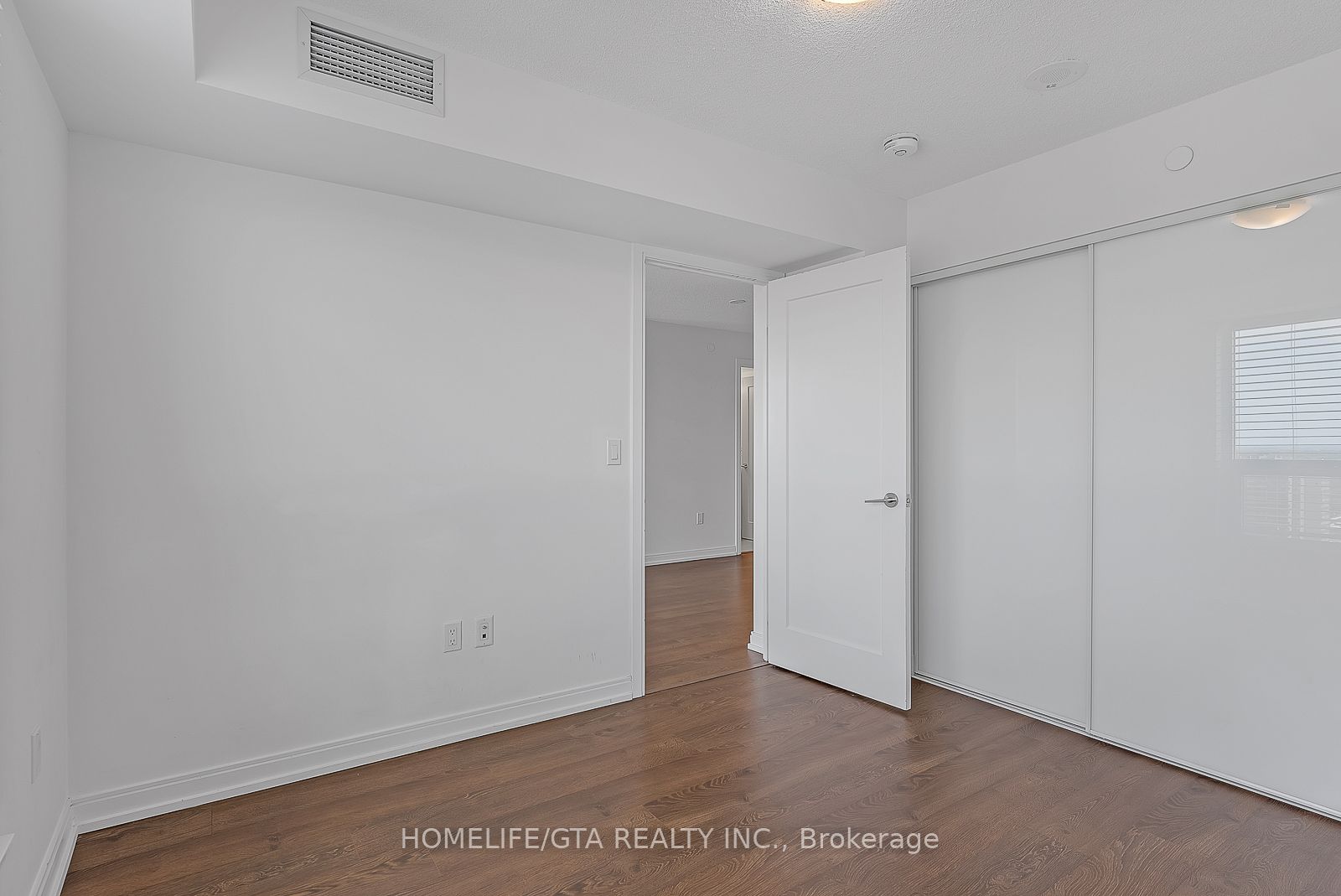 275 Village Green Square, #2121