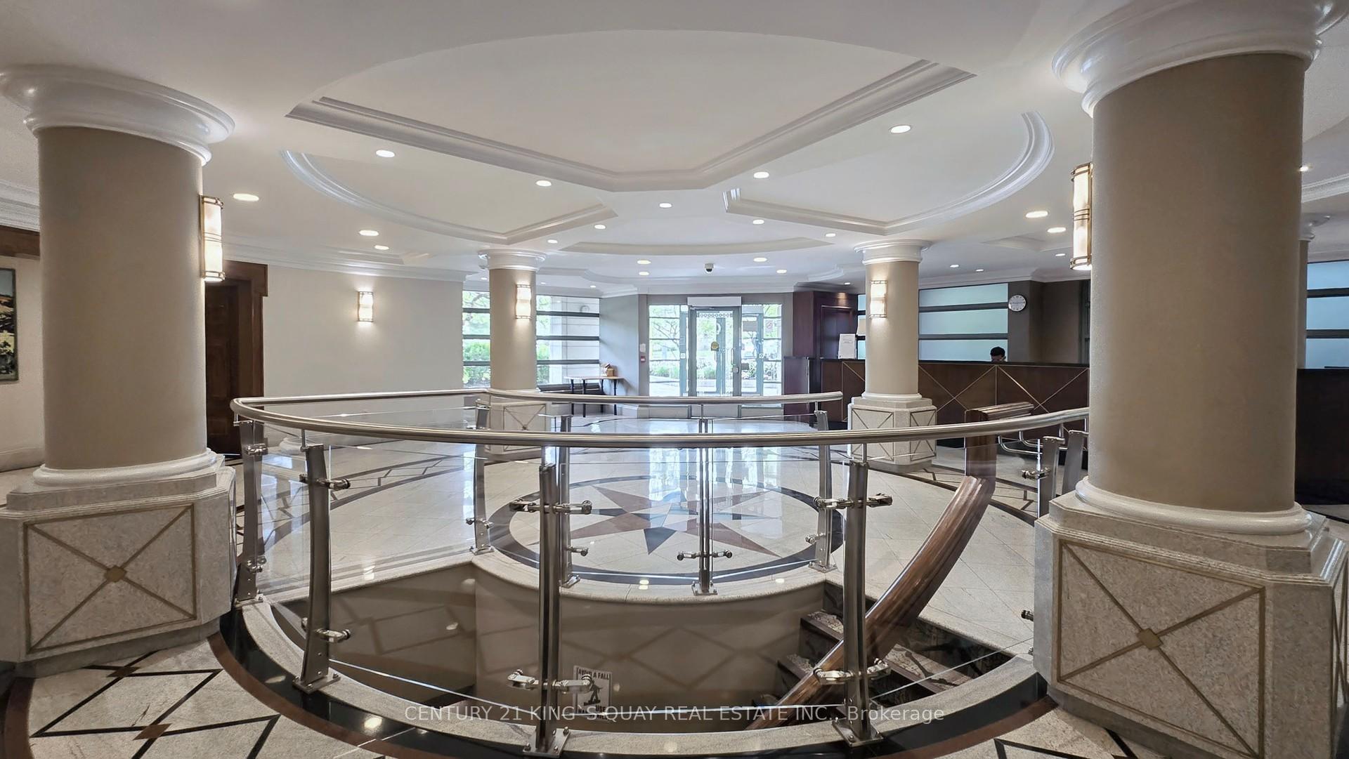 2 Bedrooms Condo at 18 Pemberton, Toronto For sale