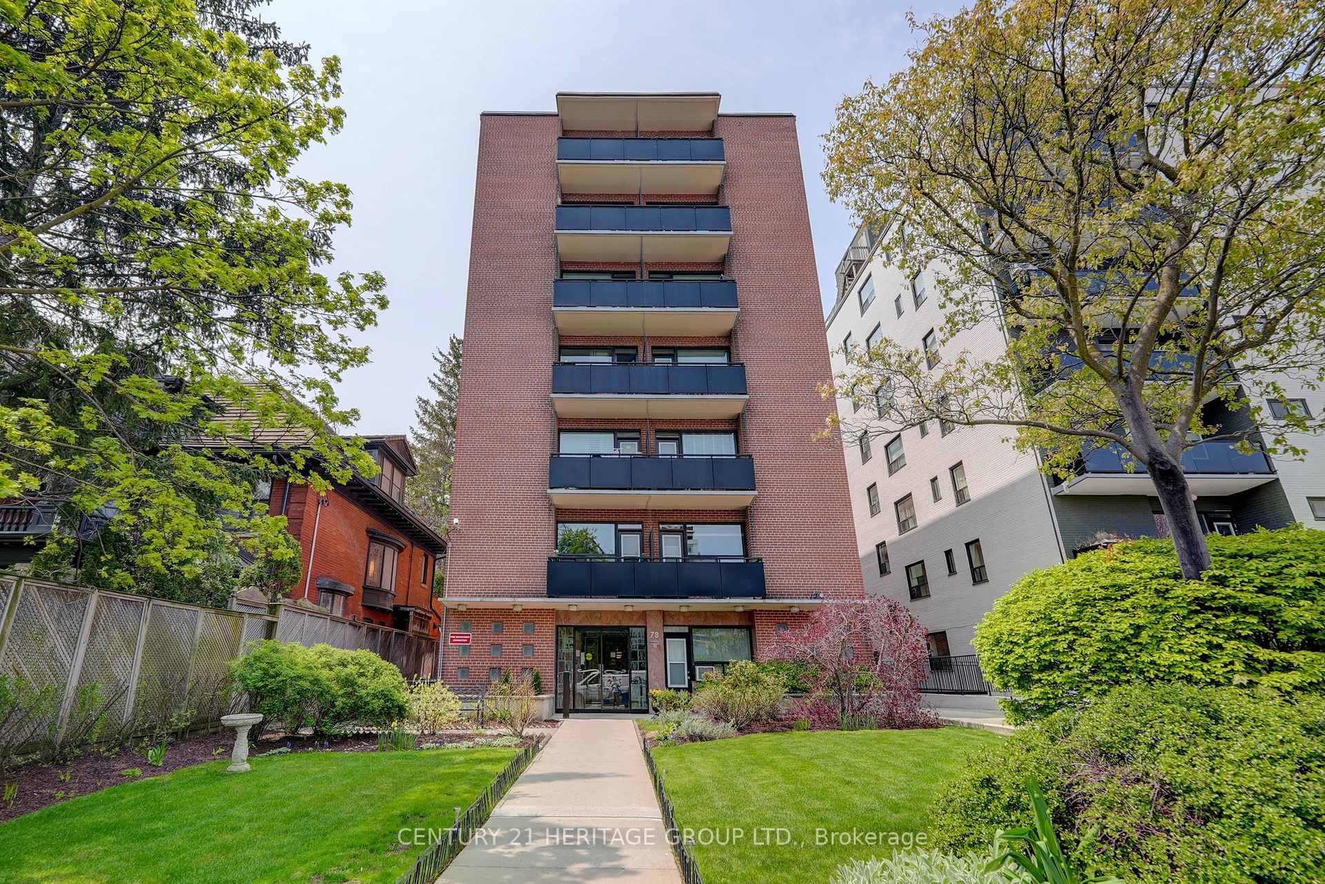 Co-op at 78 Warren, Toronto For sale