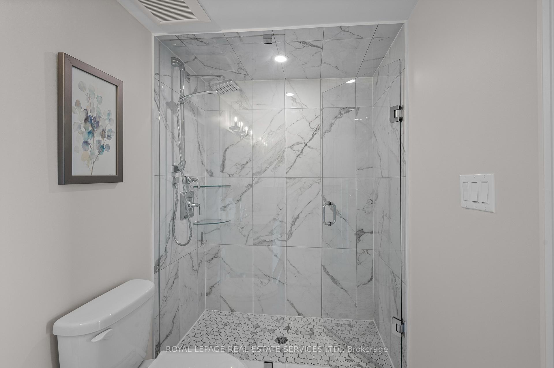 2 Bedrooms Condo at 2185 Marine,  Oakville For sale