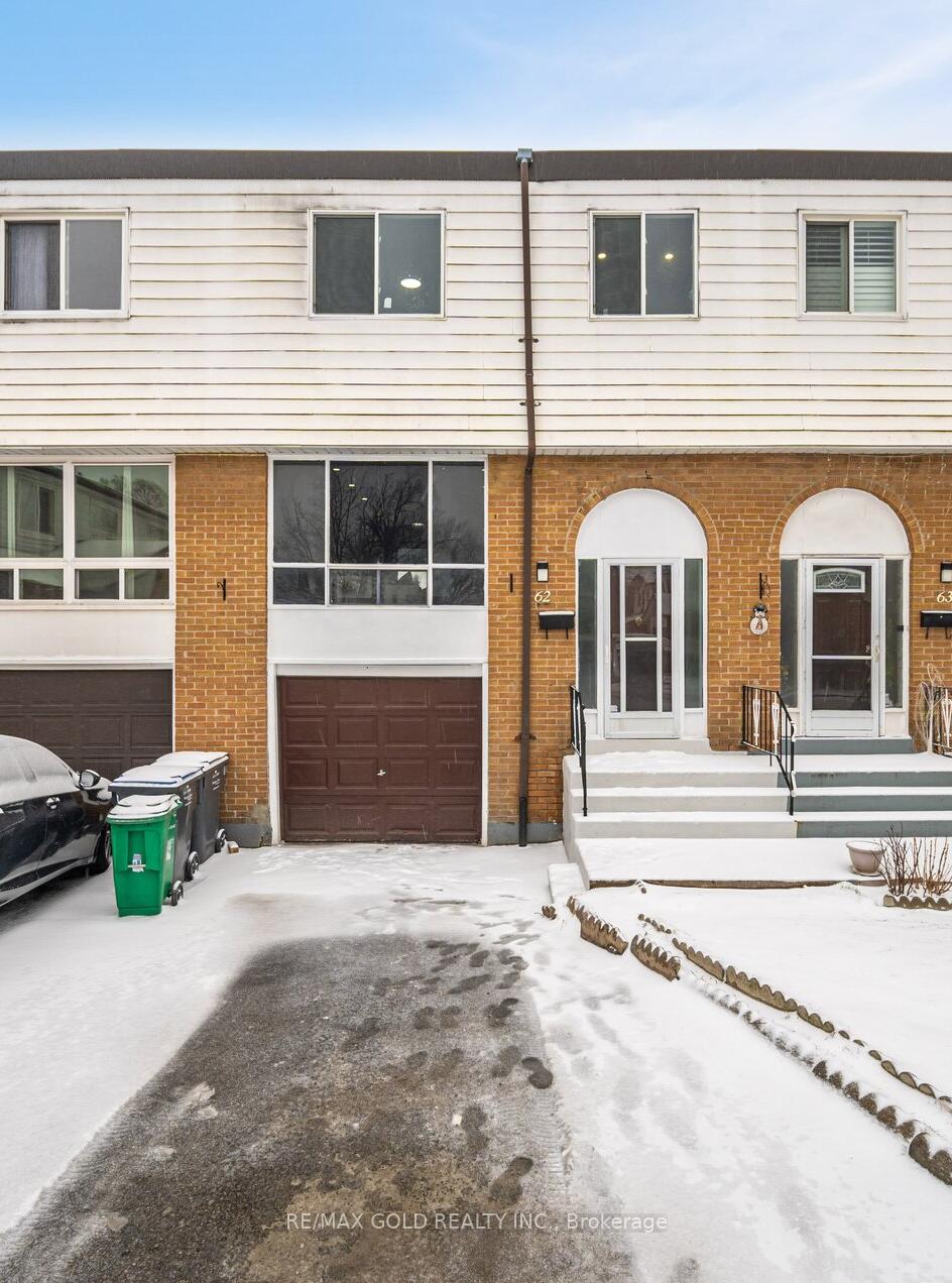 3 Bedrooms Condo at 7500 Goreway,  Mississauga For sale