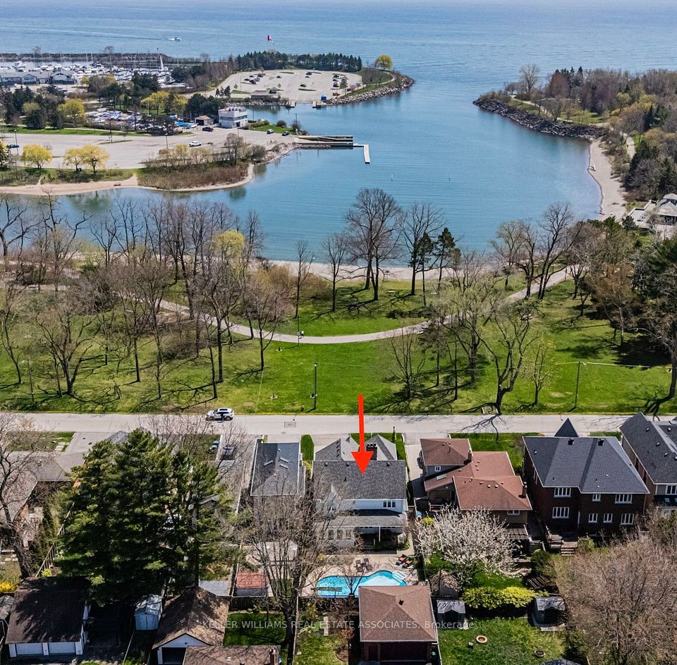 599 Lakeside
