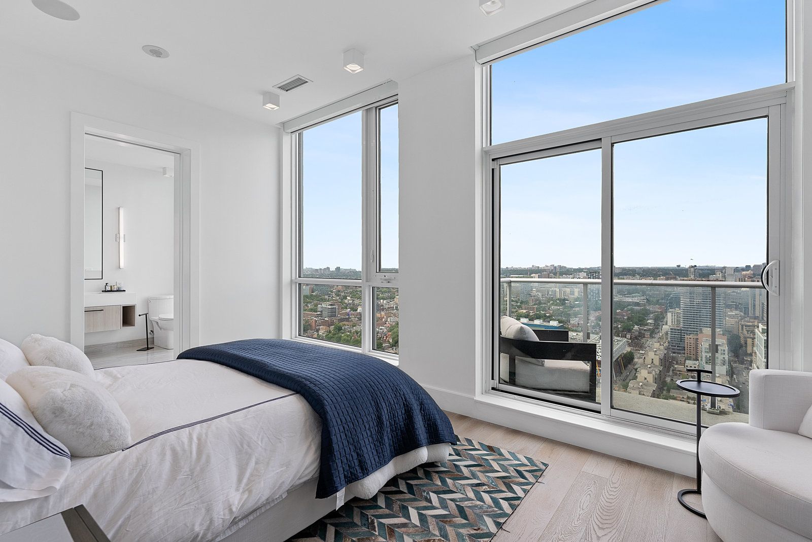 30 Nelson Street PH101