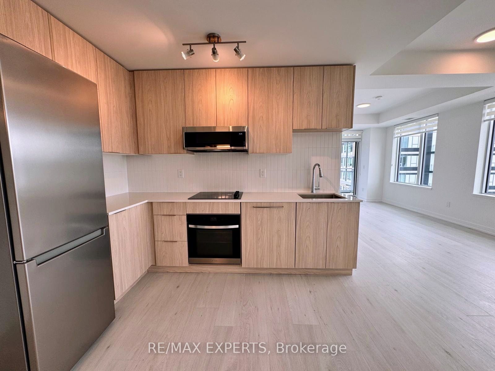 2501 Saw Whet Boulevard 304