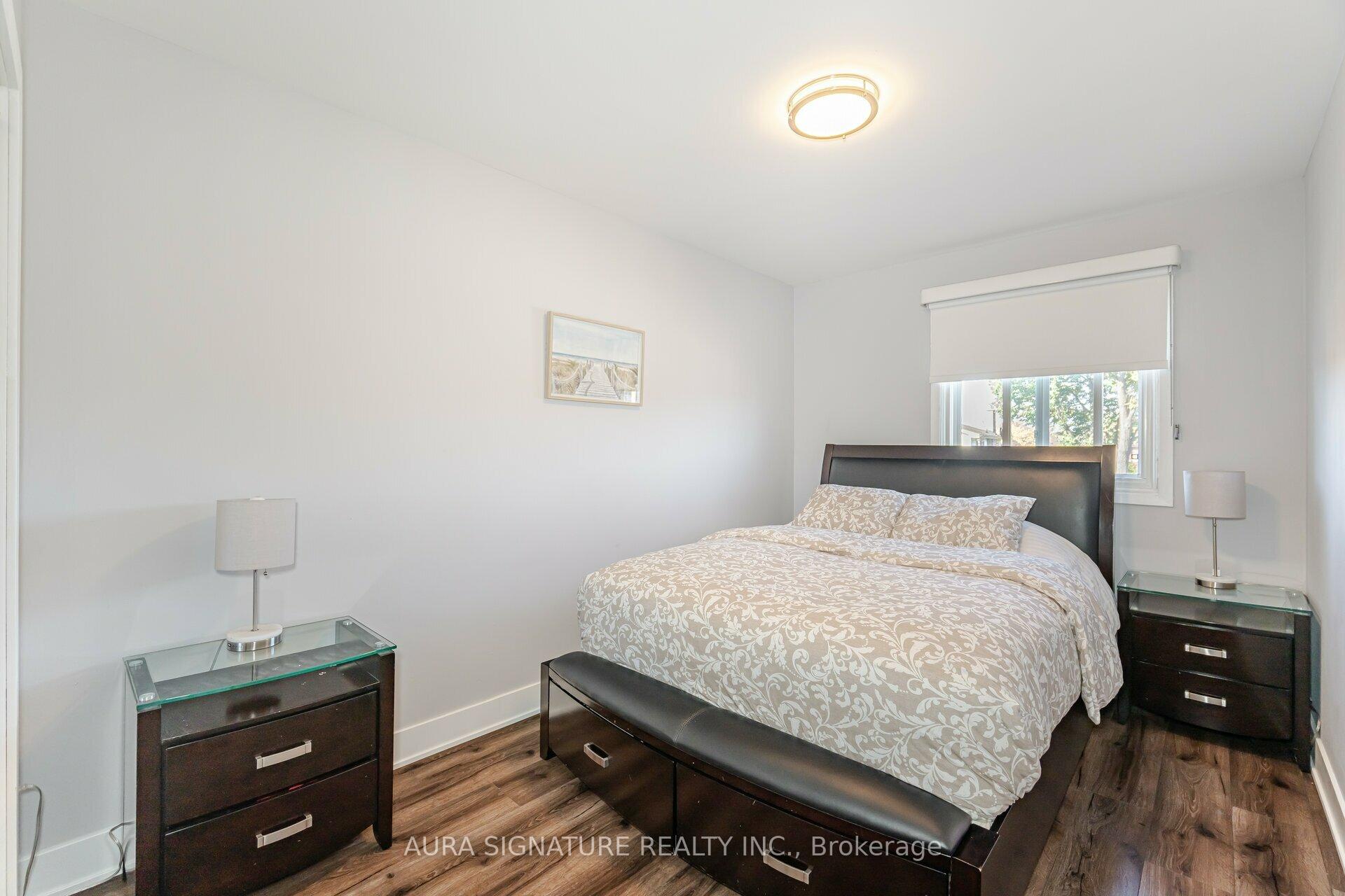 3 Bedrooms Condo at 88 Rainbow, Vaughan For sale