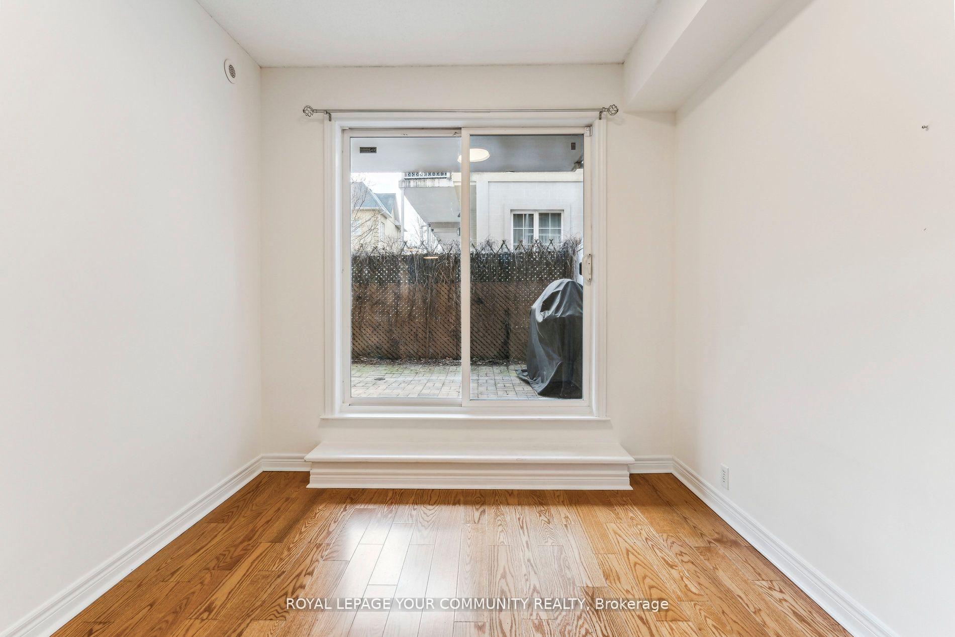 3 Bedrooms Condo at 207 Wellesley,  Toronto For sale