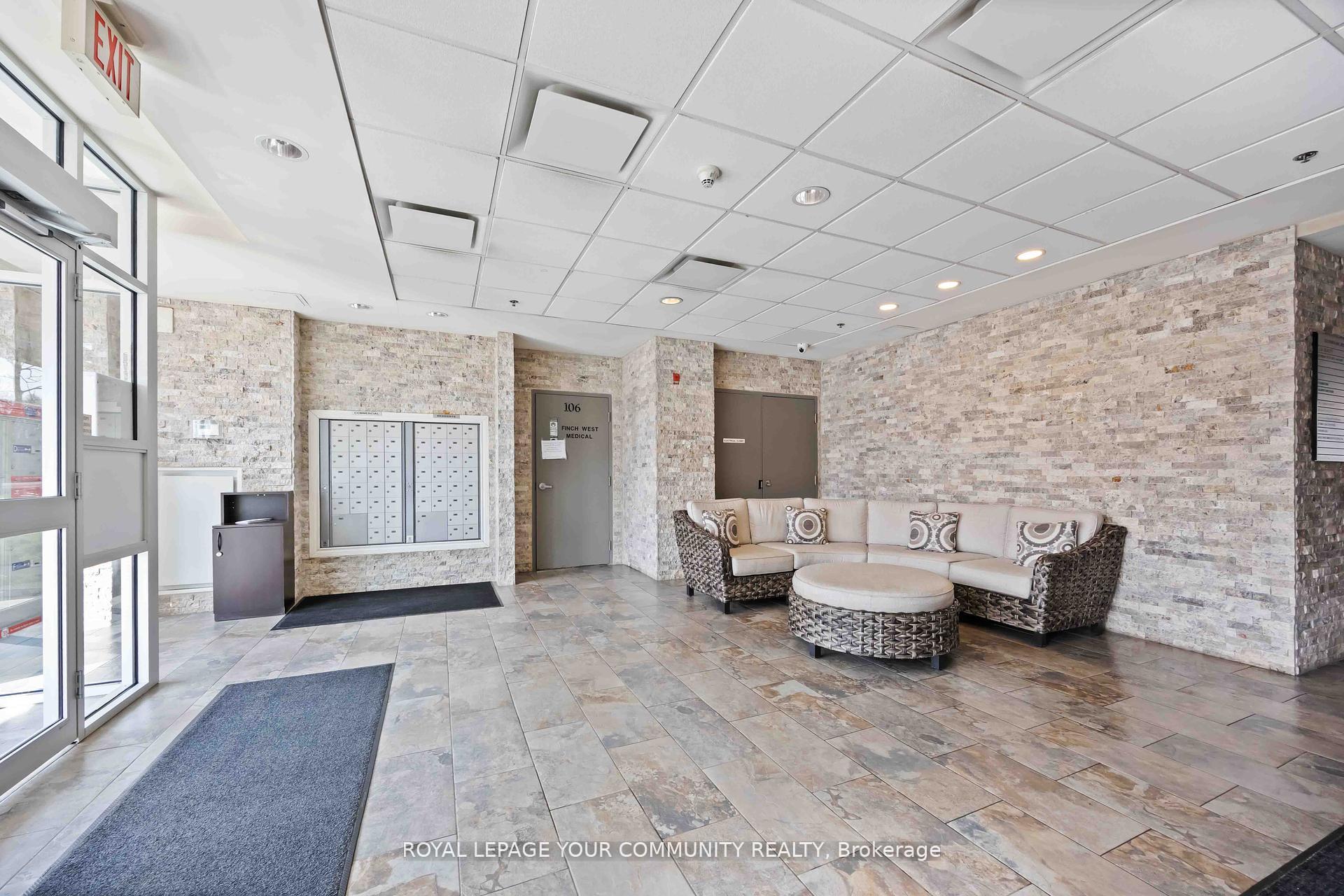3 Bedrooms Condo at 222 Finch, Toronto For sale