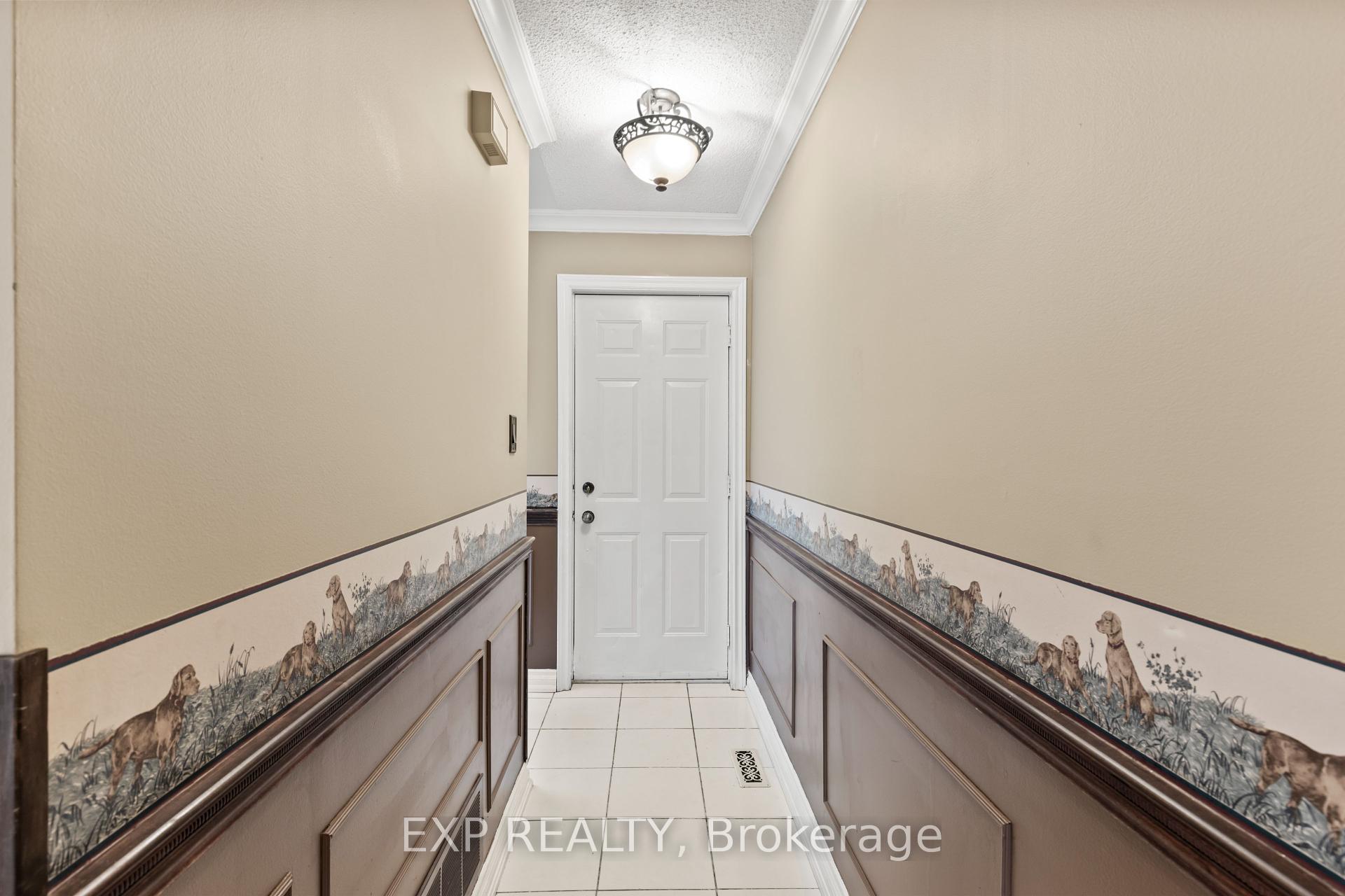 3 Bedrooms Condo at 2205 South Millway,  Mississauga For sale