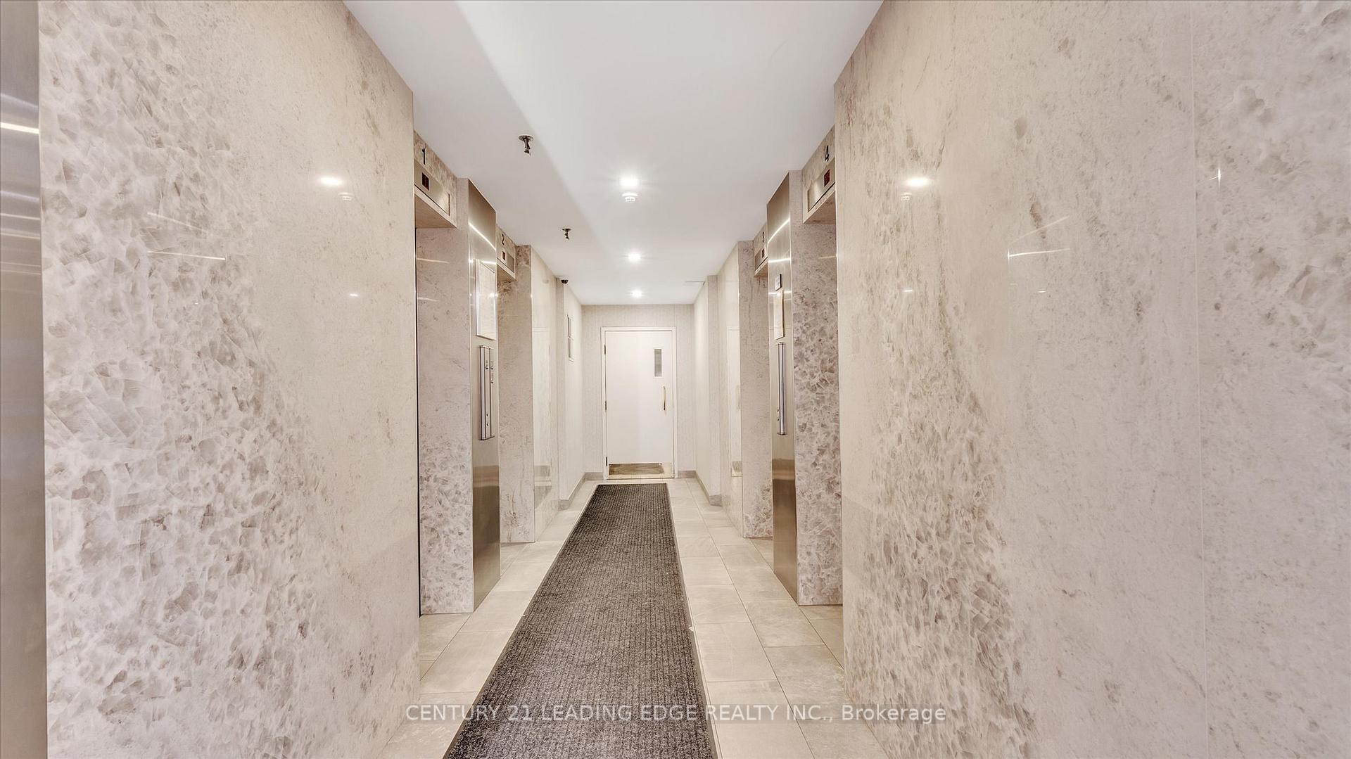 2 Bedrooms Condo at 80 Antibes, Toronto For sale