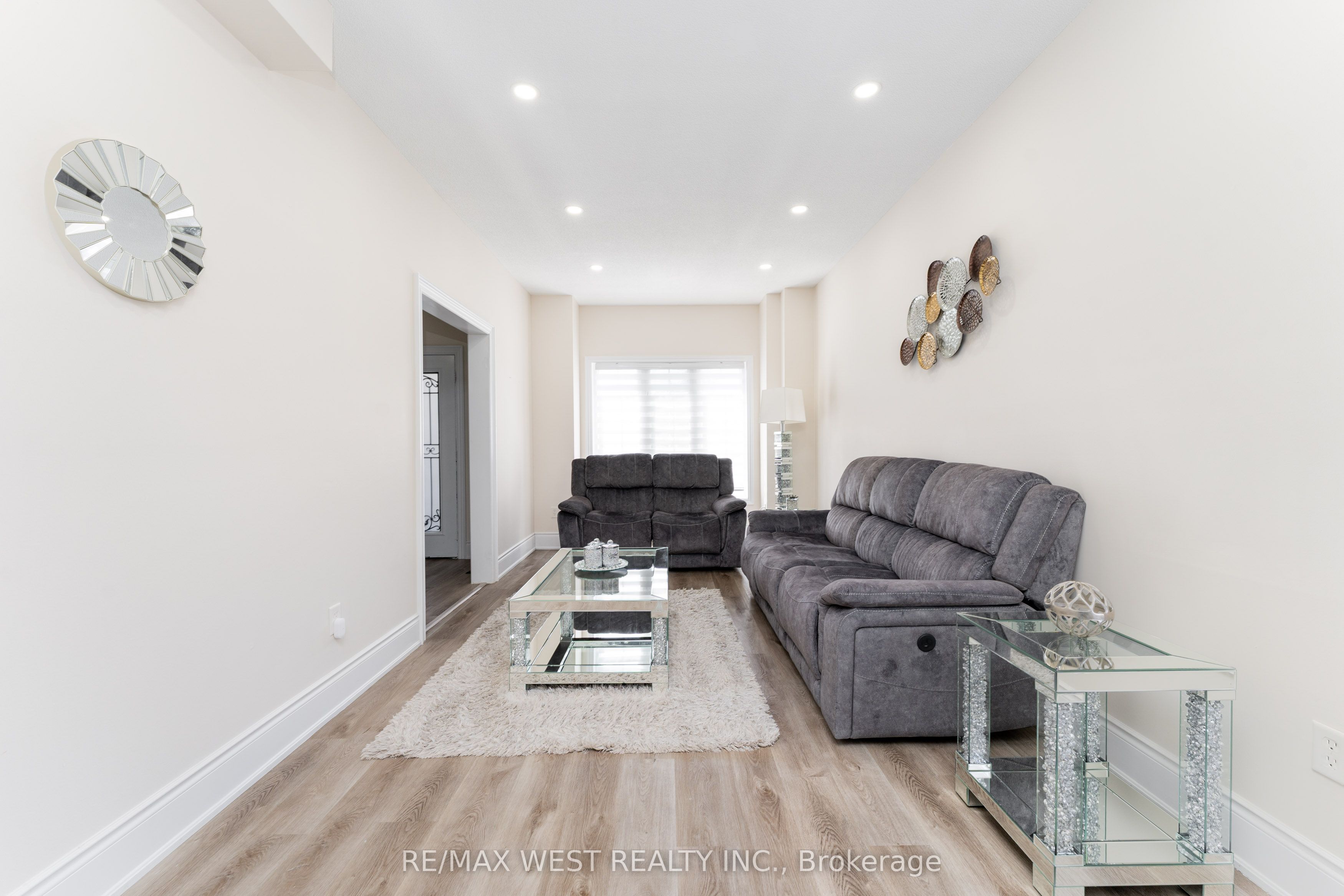 14 Jessica Drive