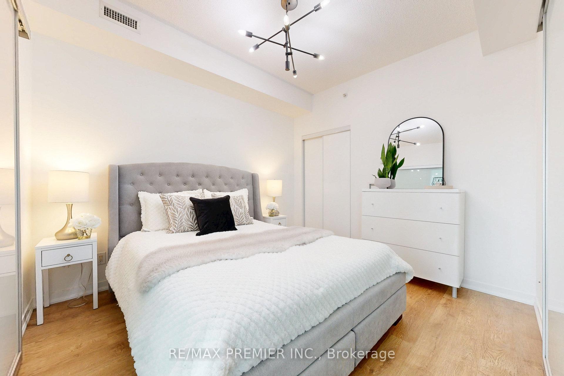 2 Bedrooms Condo at 150 East Liberty,  Toronto For sale