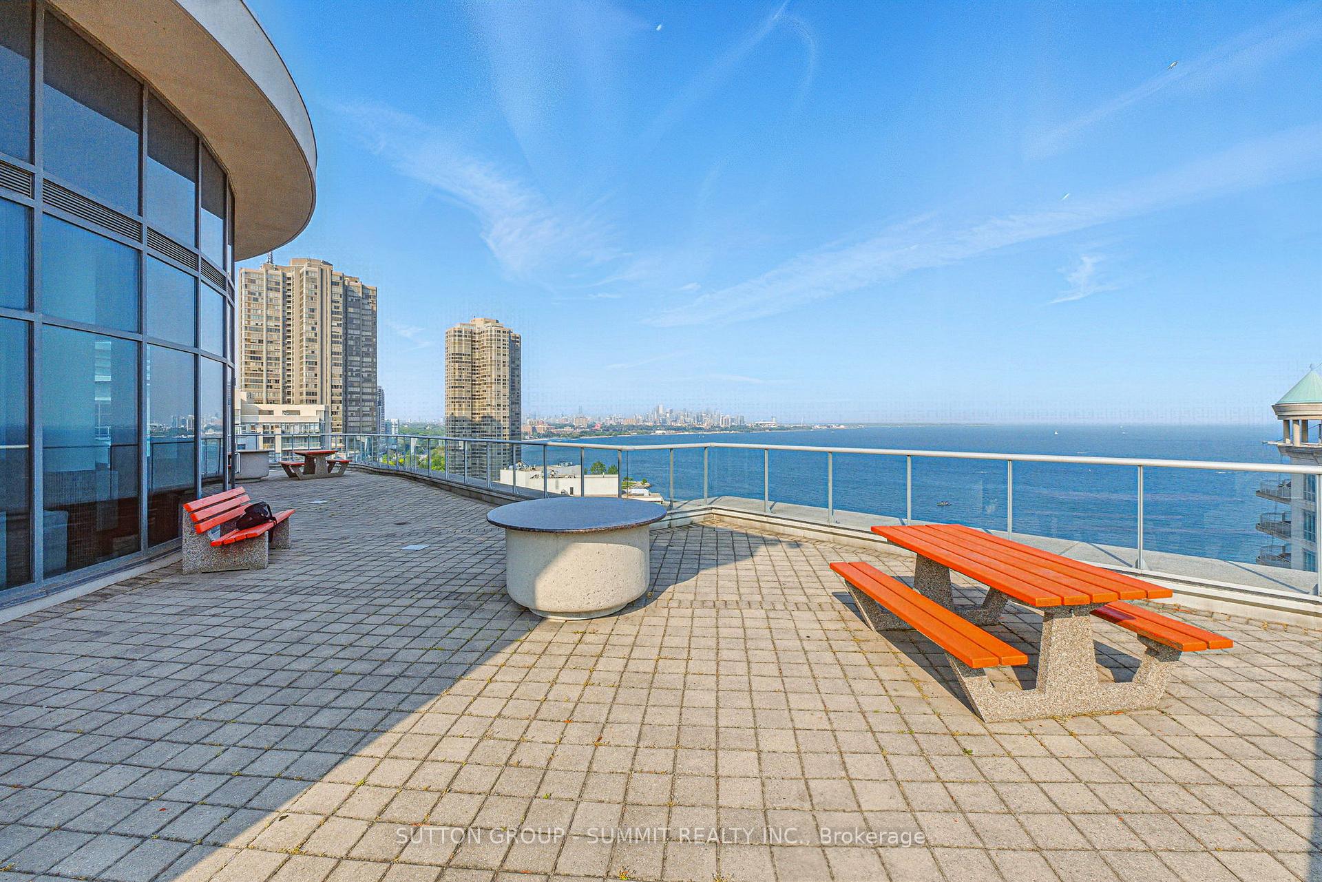 2 Bedrooms Condo at 2083 Lake Shore, Toronto For sale