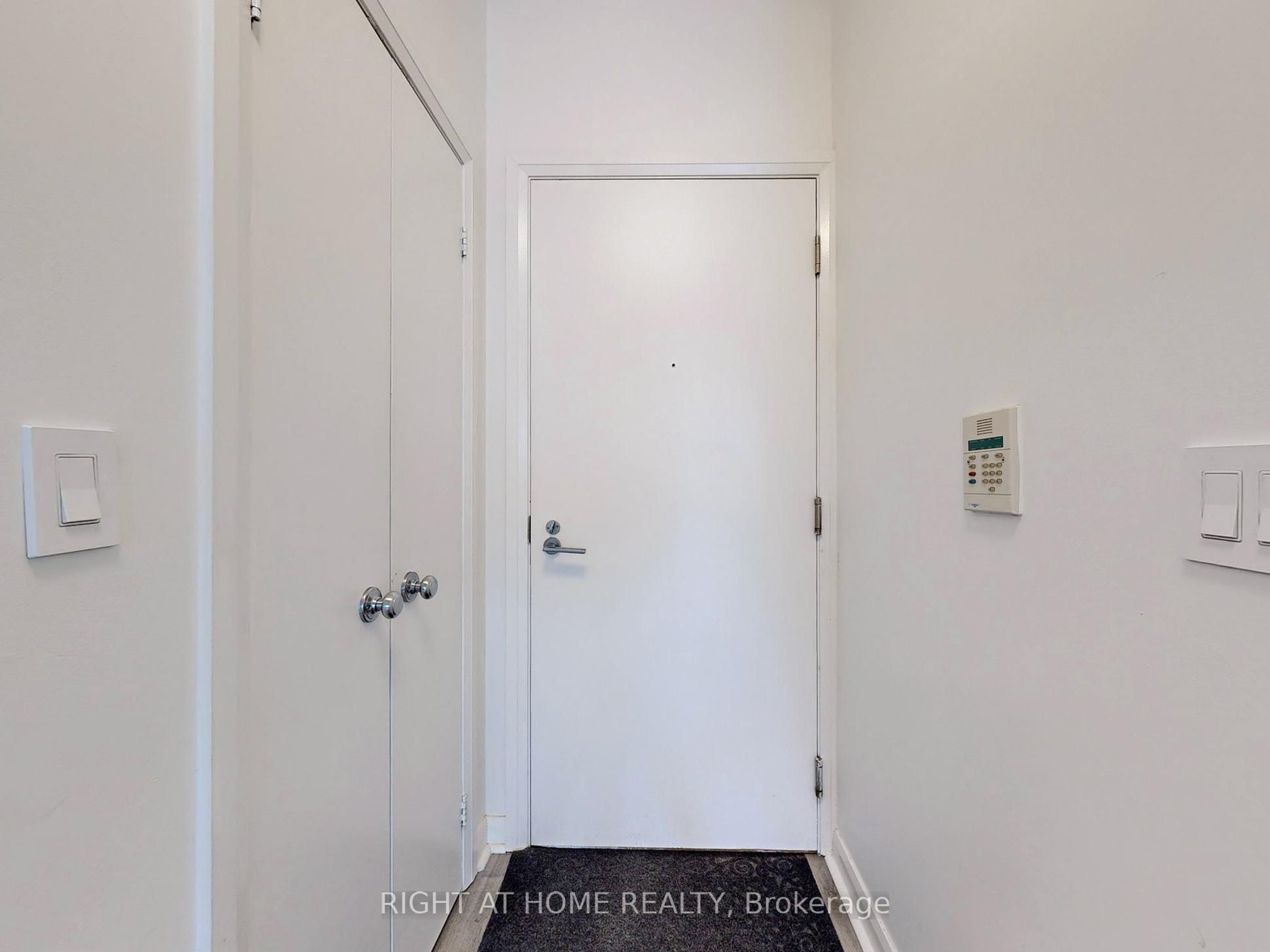111 Elizabeth Street, #1702