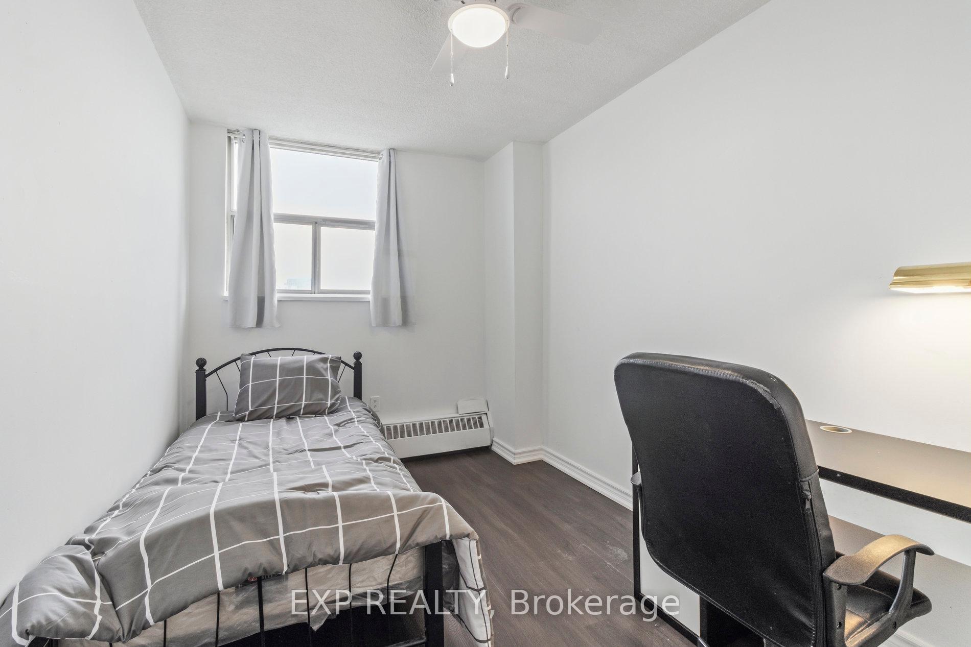 3 Bedrooms Condo at 5 Parkway Forest, Toronto For sale