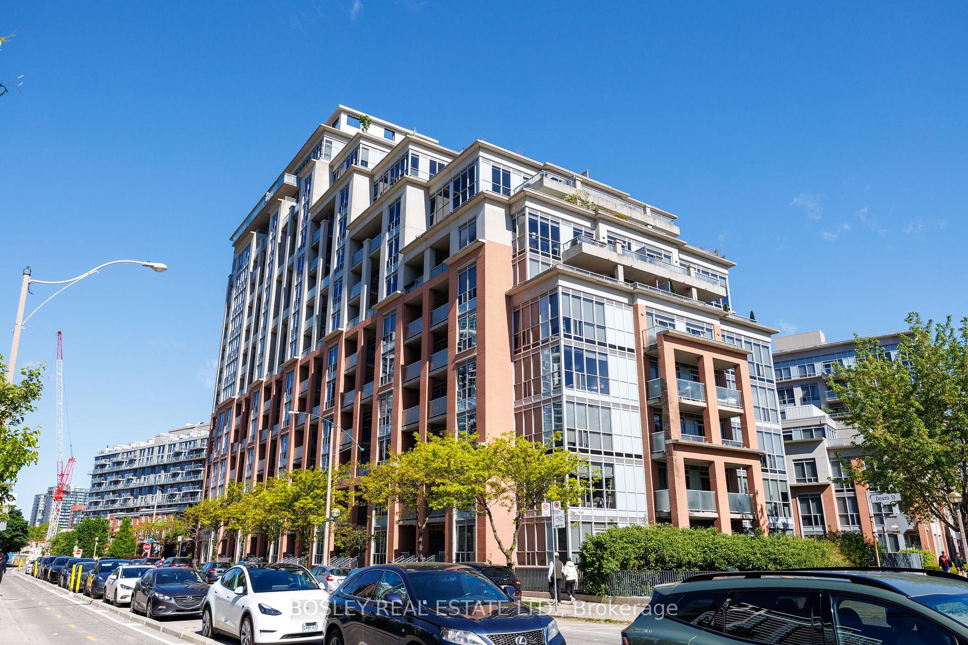 1 Bedroom Condo at 1 Shaw, Toronto For sale