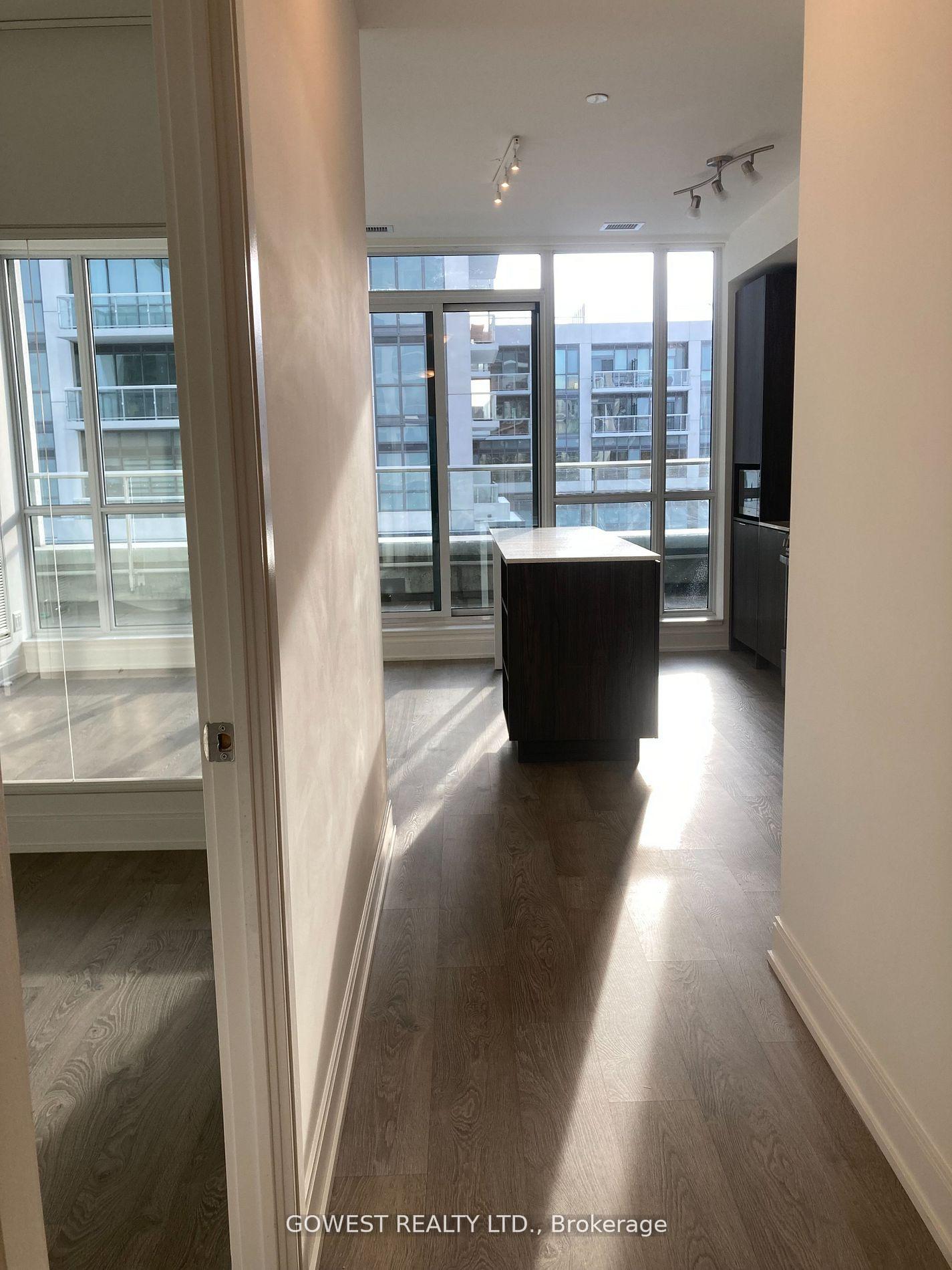 2 Bedrooms Condo at 70 Annie Craig,  Toronto For sale